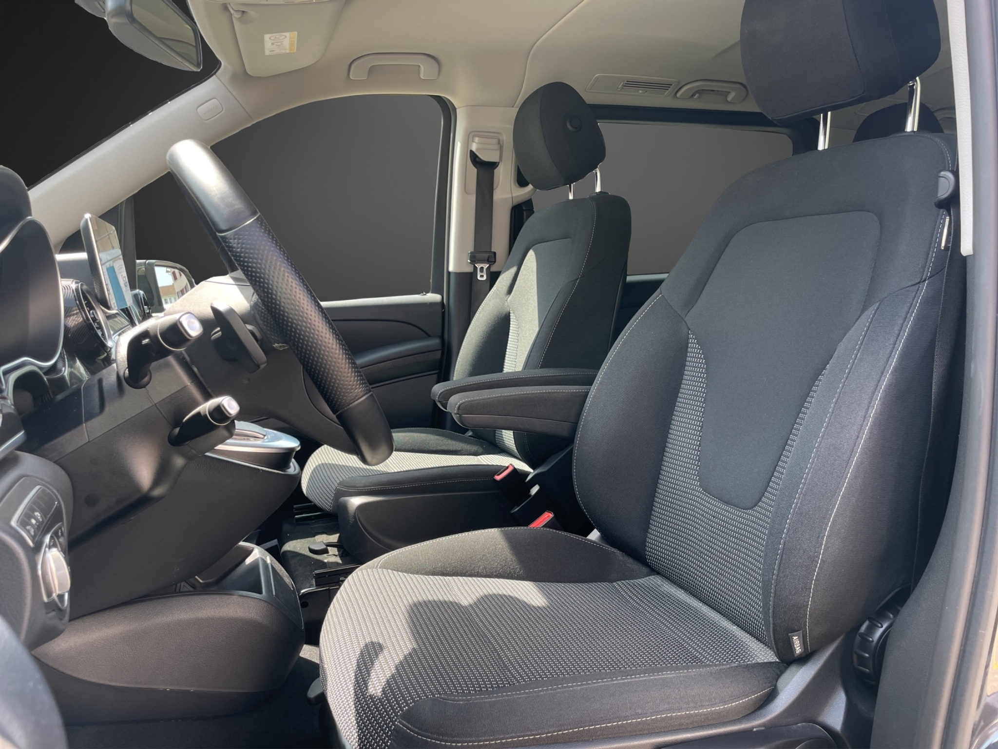 listing desktop thumbnail image 7