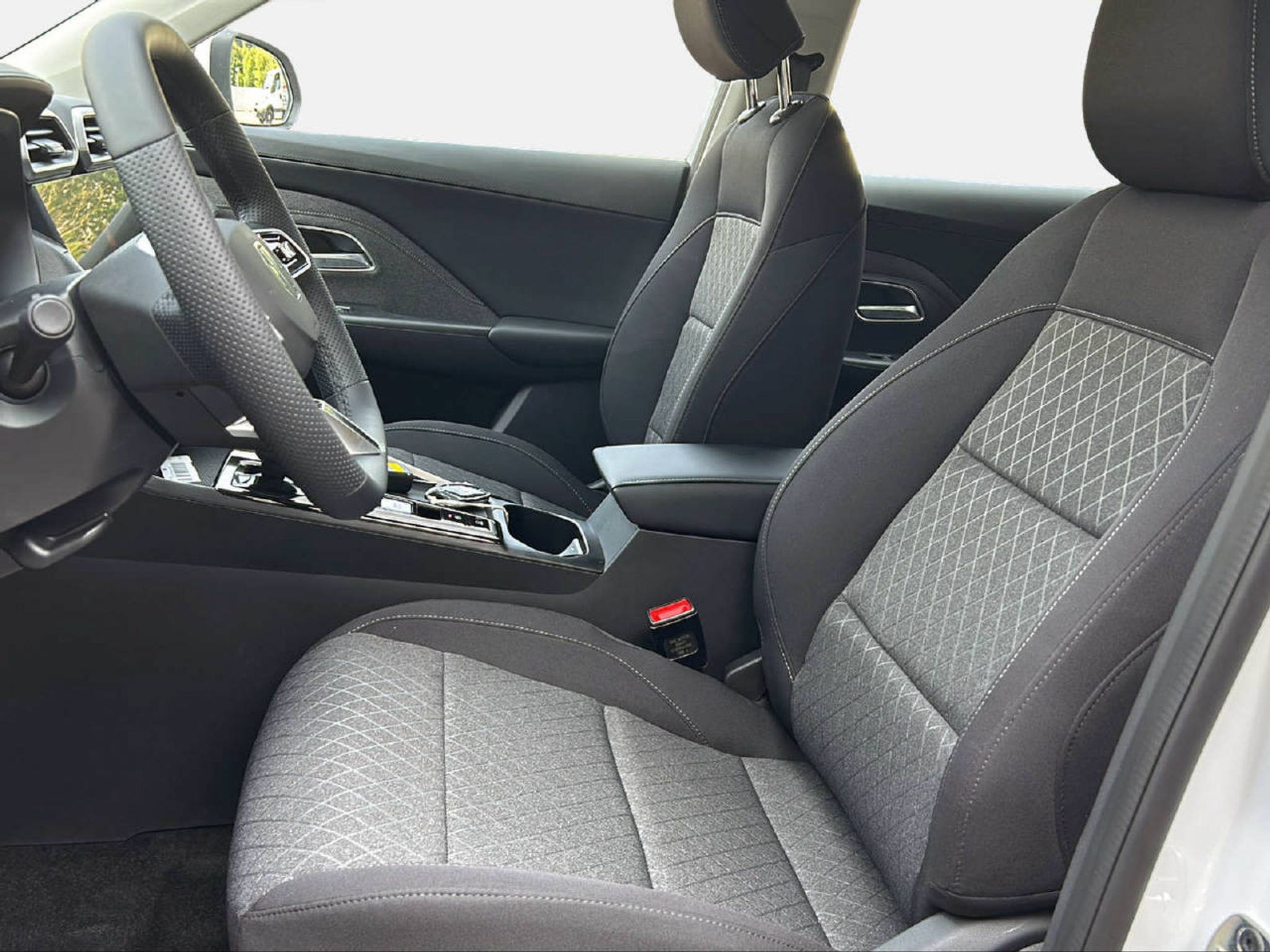 listing desktop thumbnail image 13