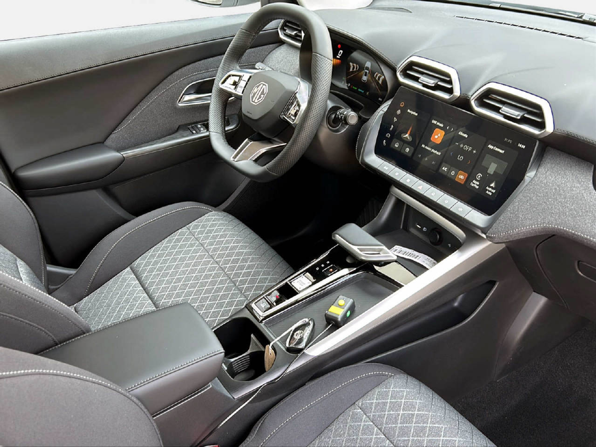 listing desktop thumbnail image 12