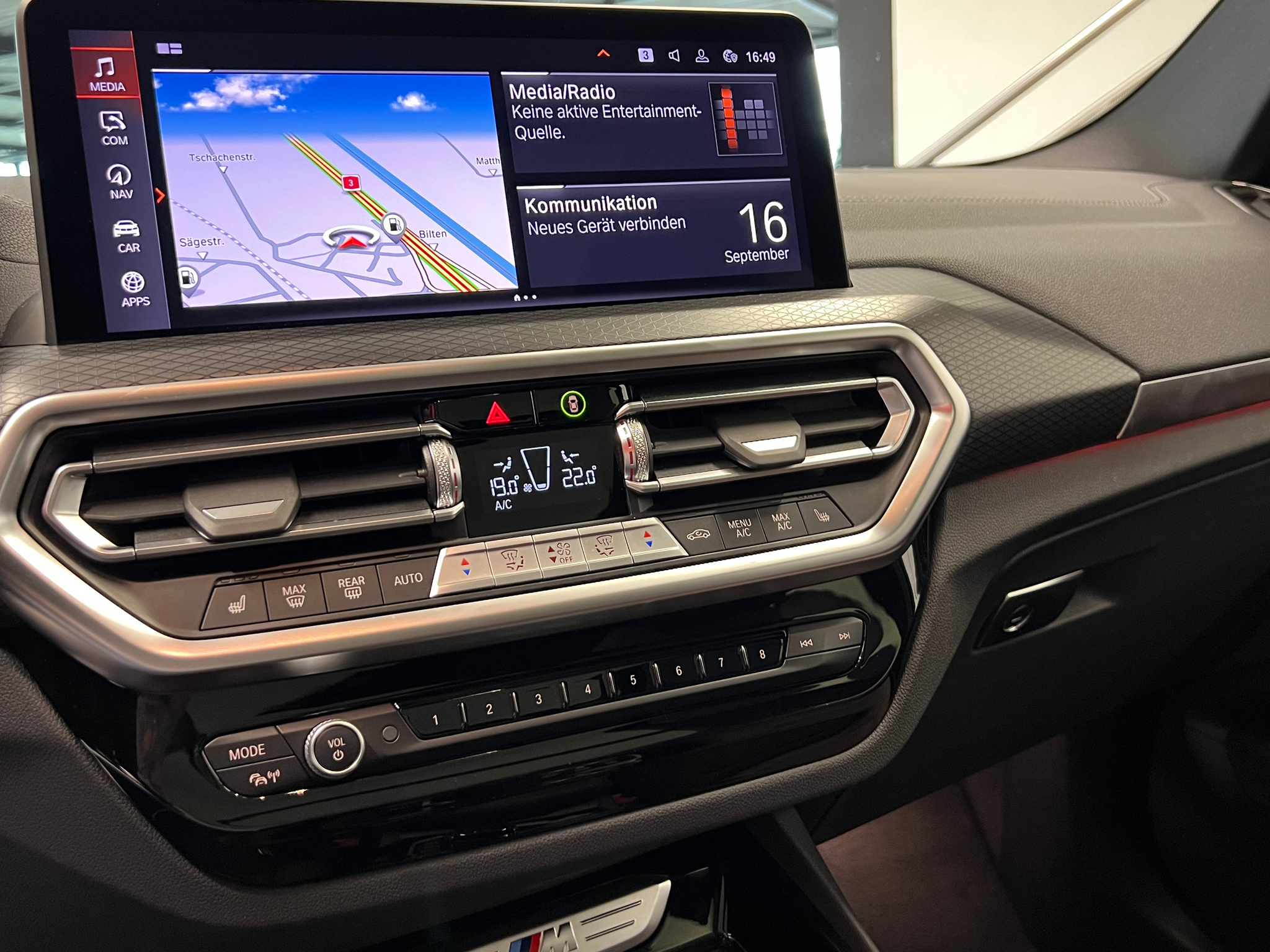 listing desktop thumbnail image 25