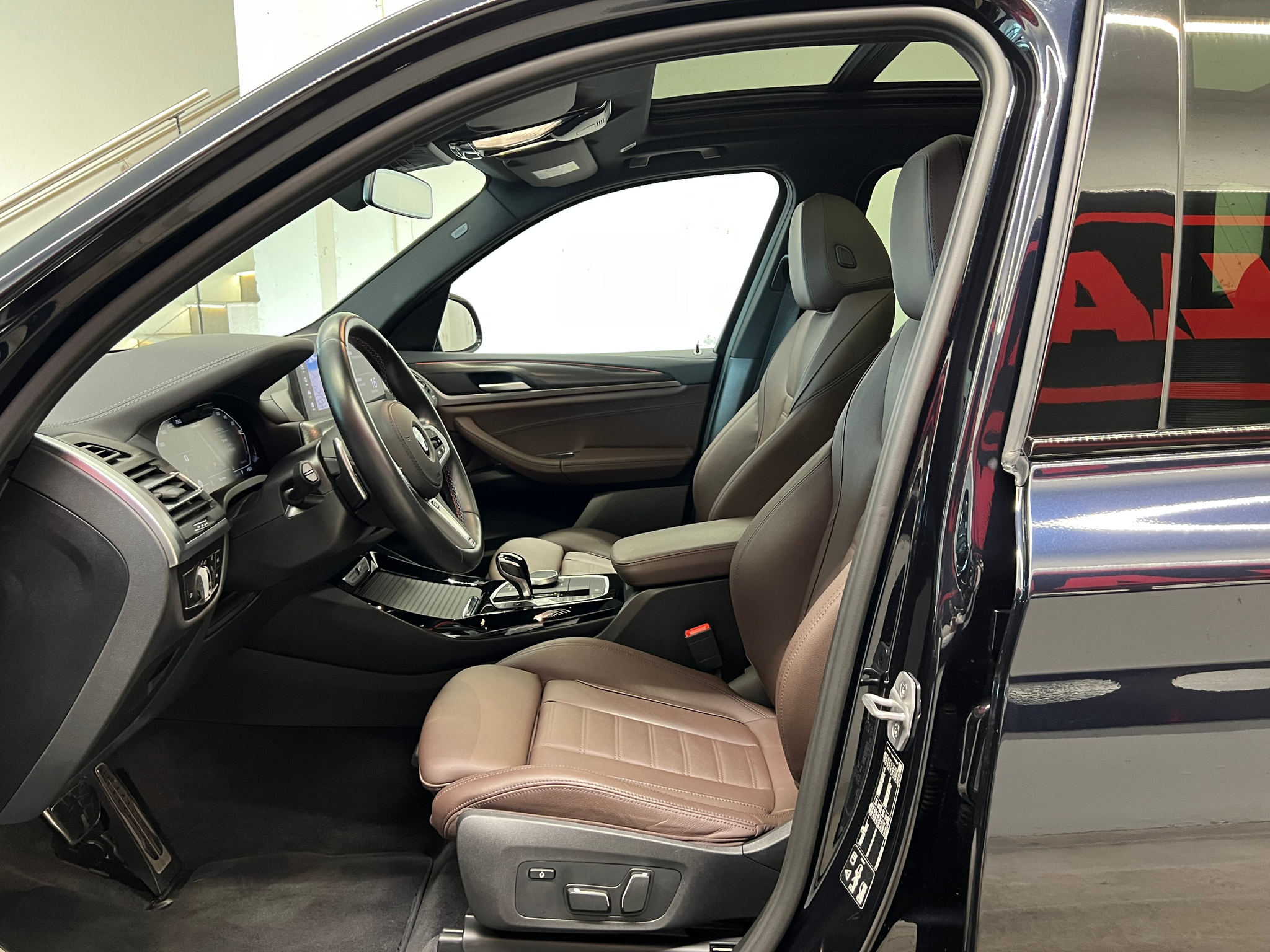 listing desktop thumbnail image 14