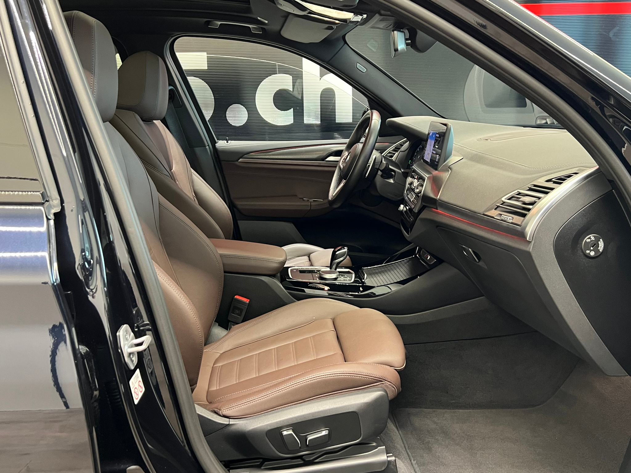 listing desktop thumbnail image 22