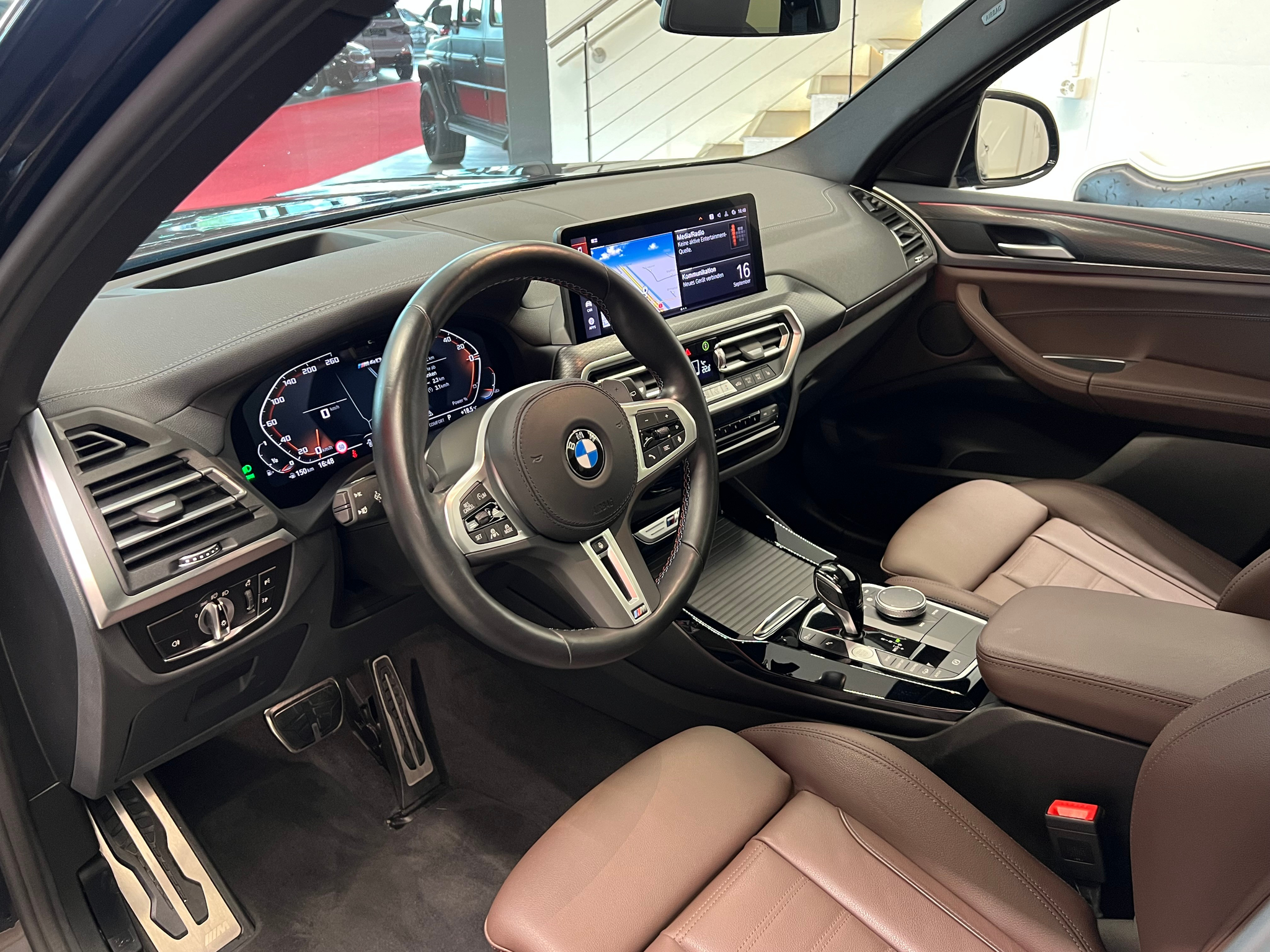 listing desktop thumbnail image 11