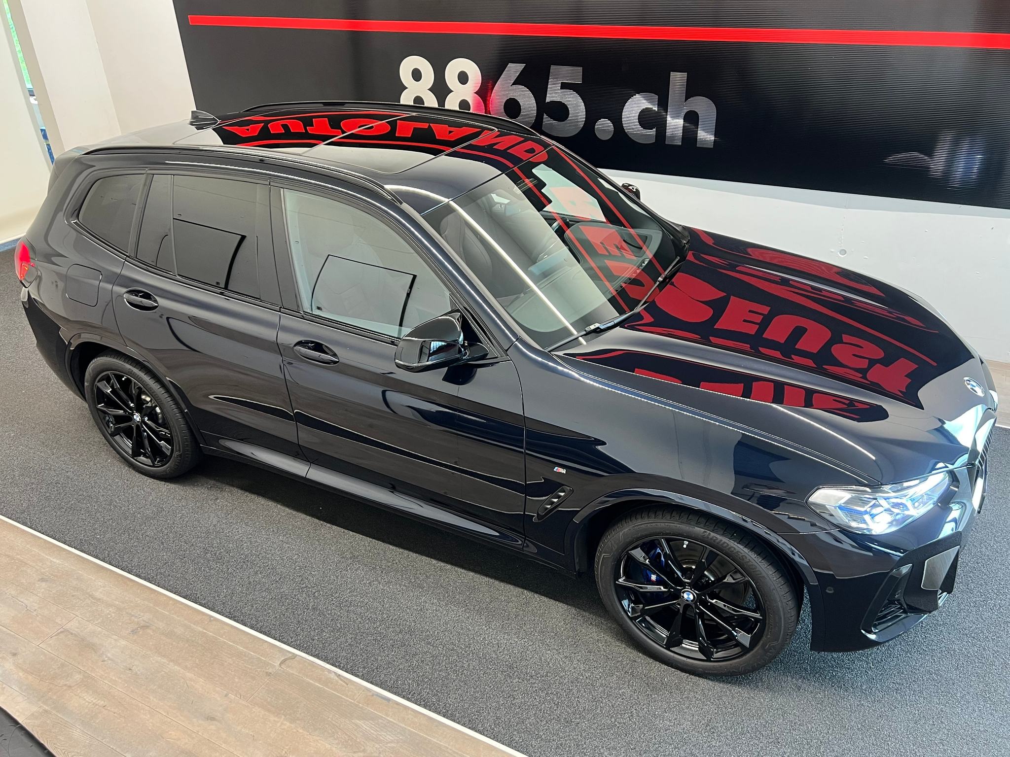 listing desktop thumbnail image 4