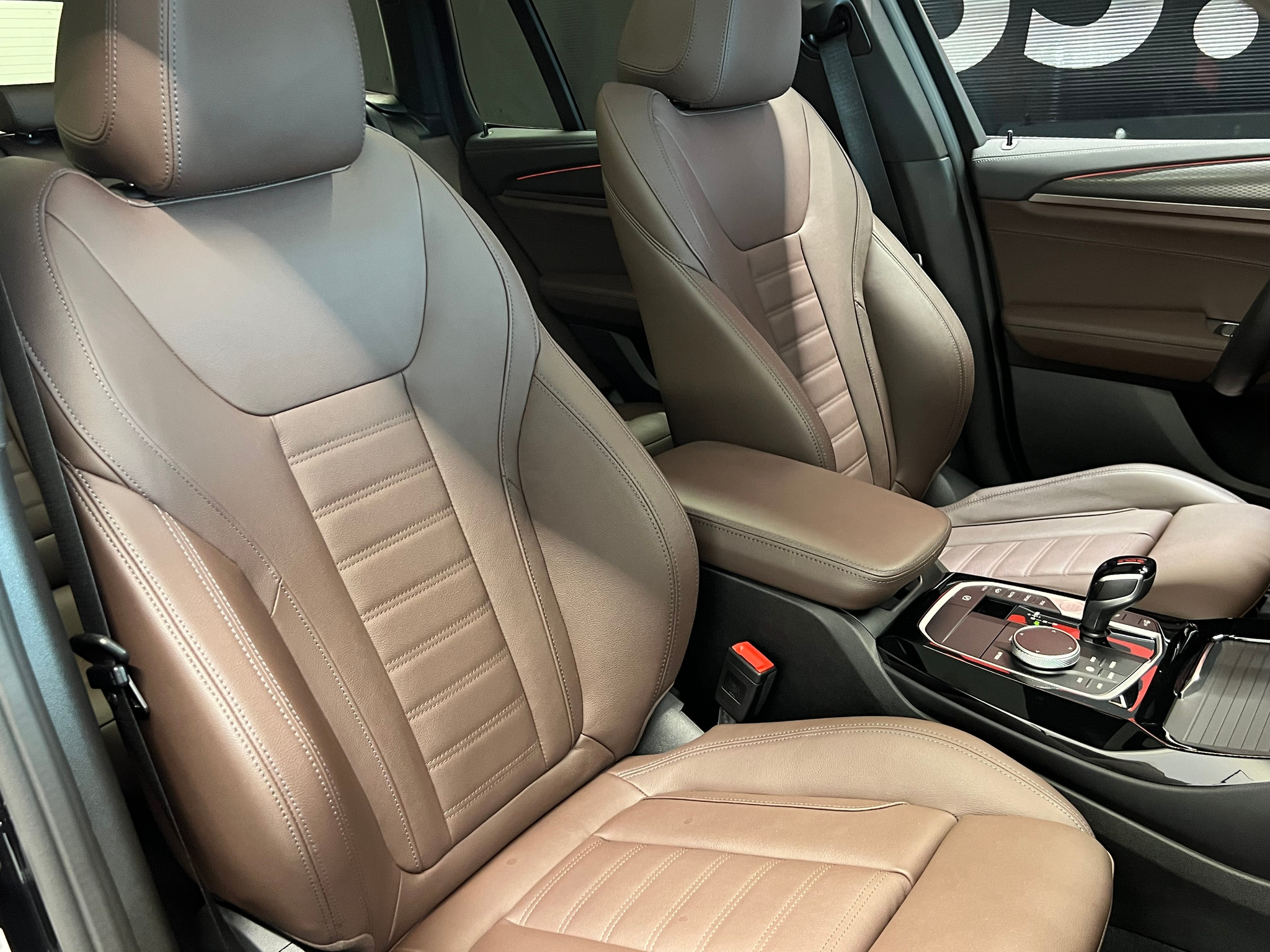 listing desktop thumbnail image 23