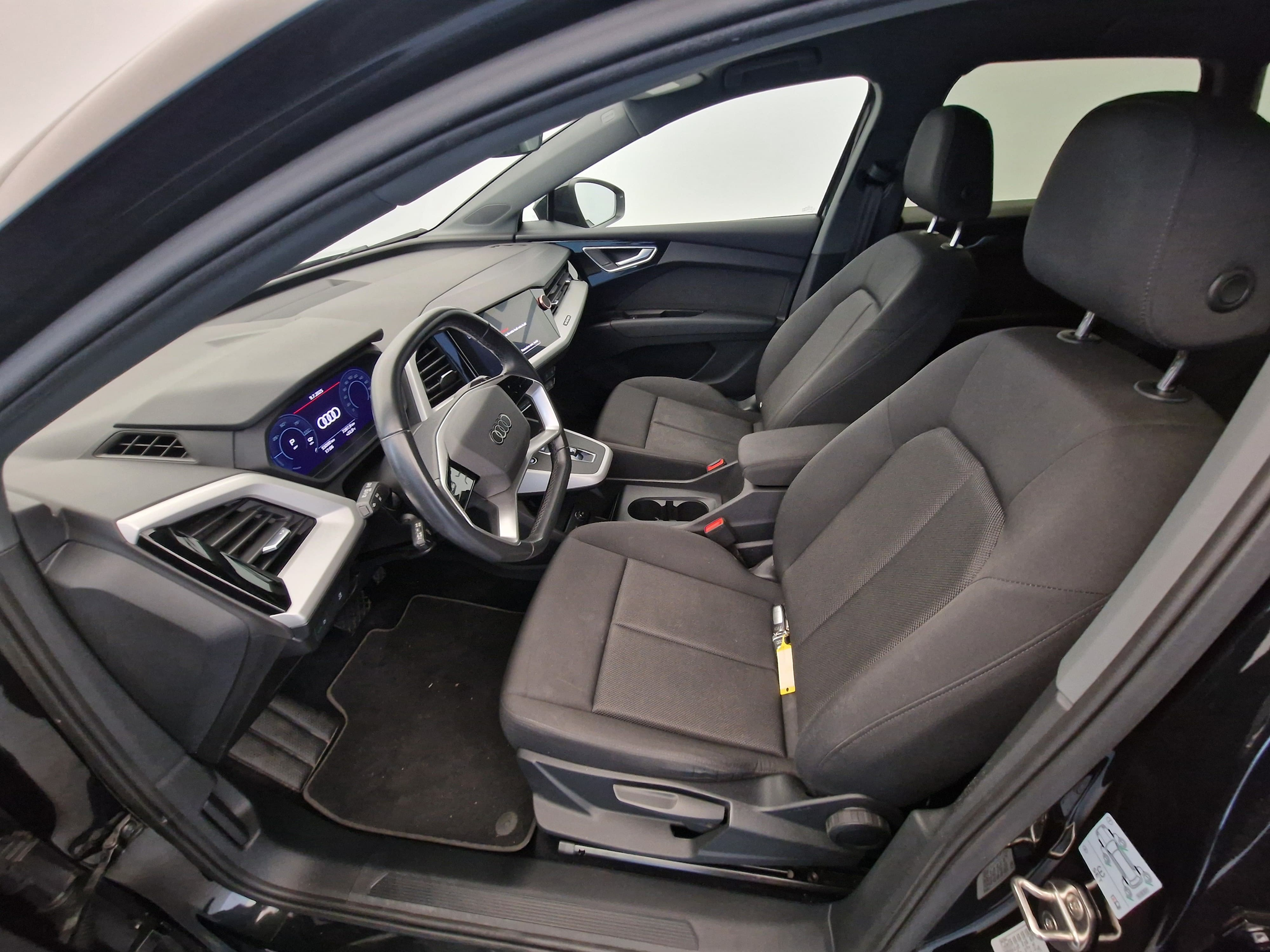 listing desktop thumbnail image 10