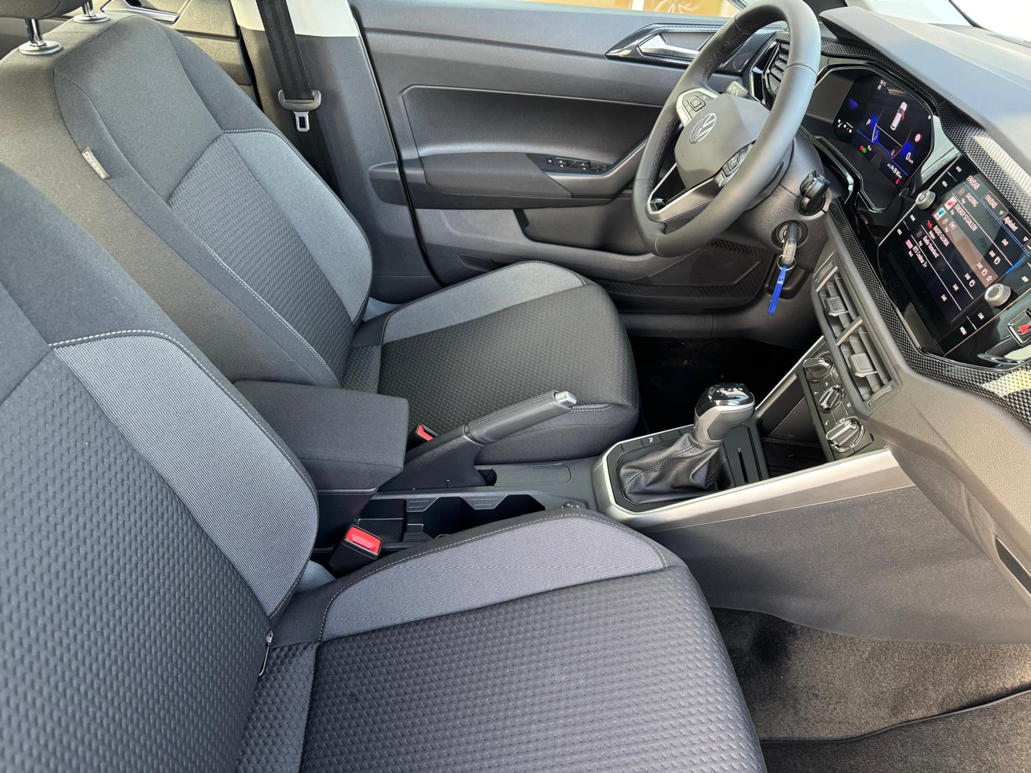 listing desktop thumbnail image 2