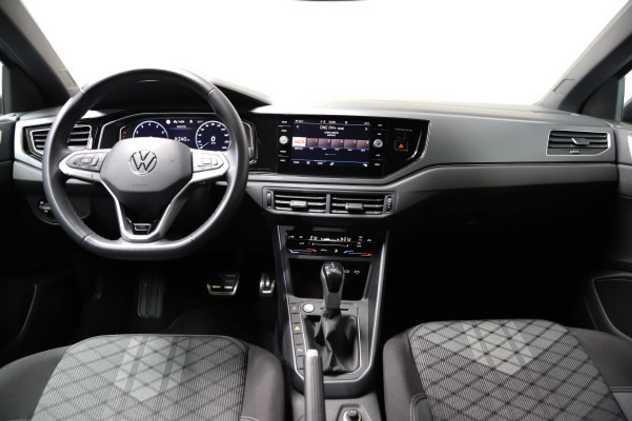 listing desktop thumbnail image 9