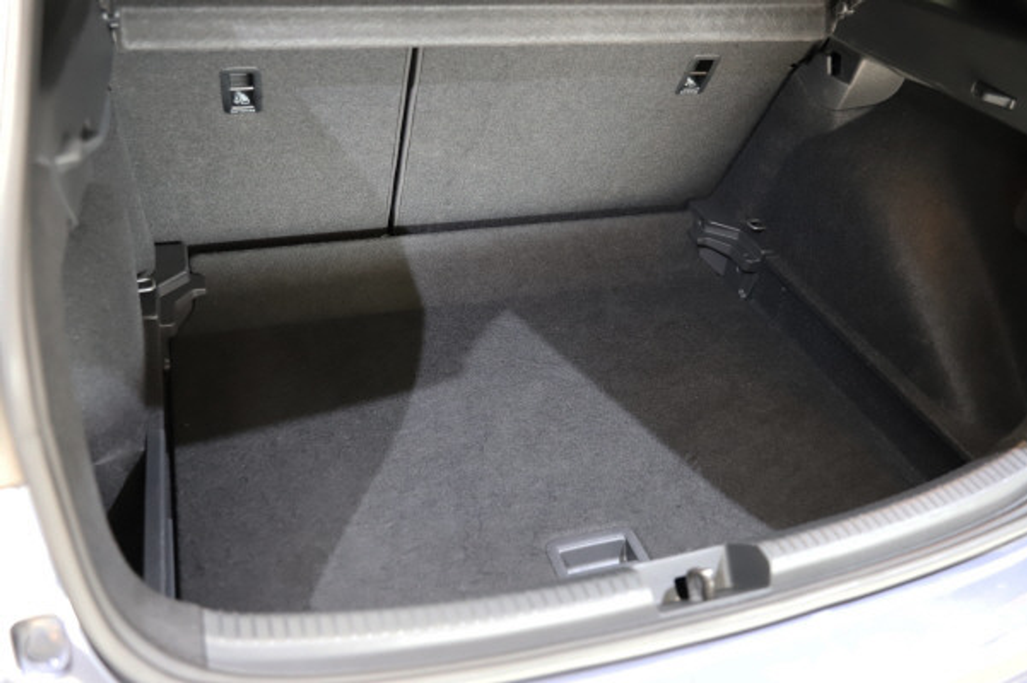 listing desktop thumbnail image 11