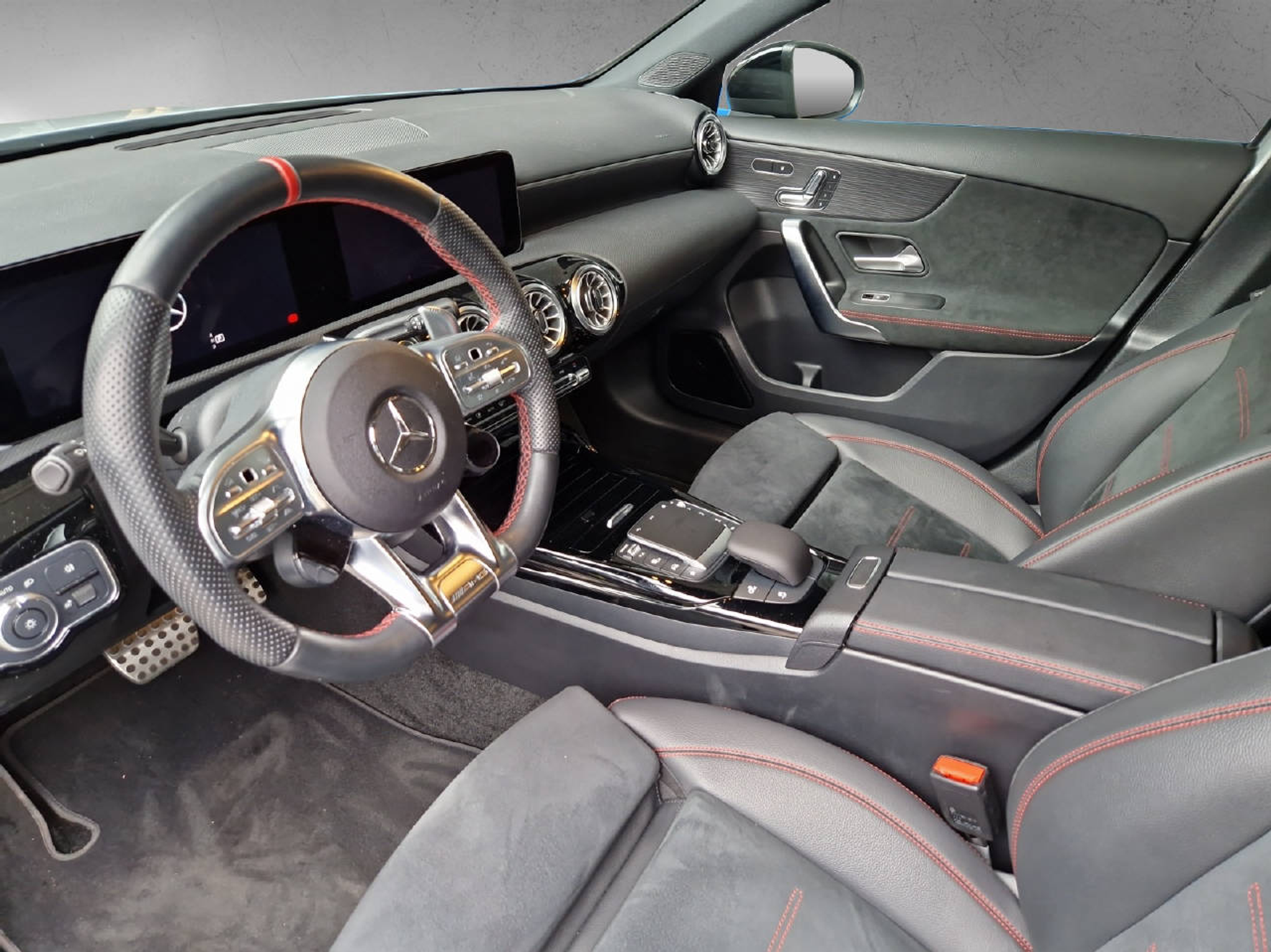 listing desktop thumbnail image 5