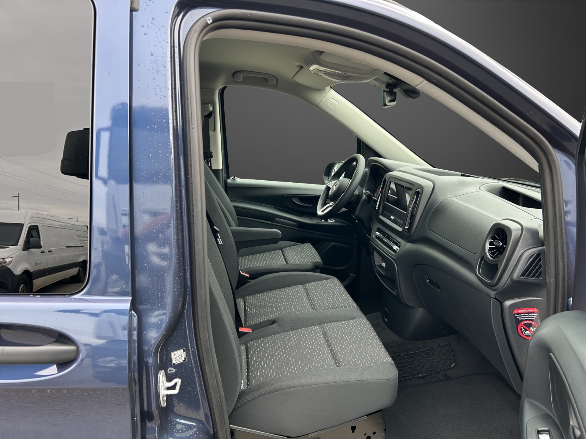 listing desktop thumbnail image 9