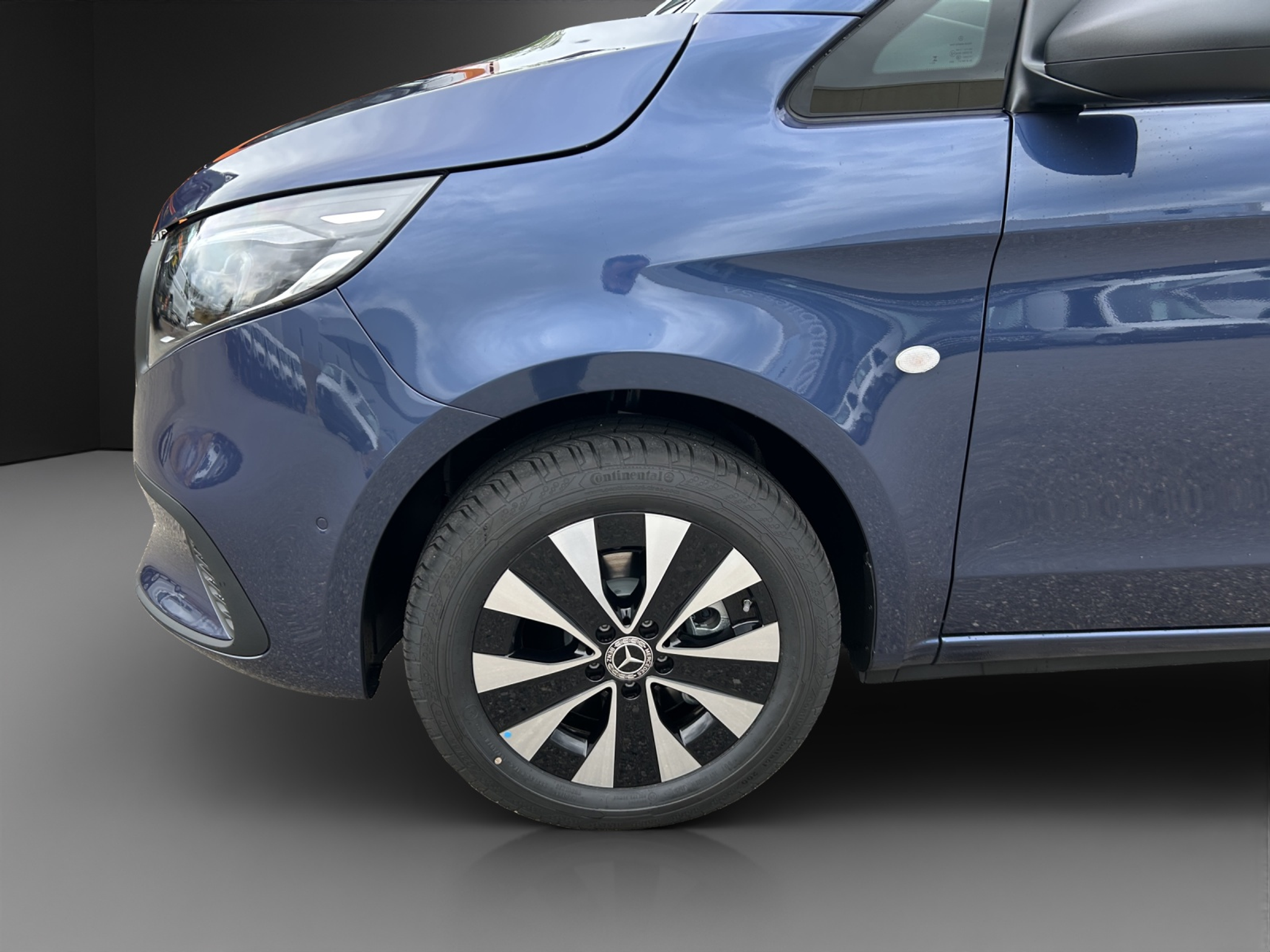 listing desktop thumbnail image 12