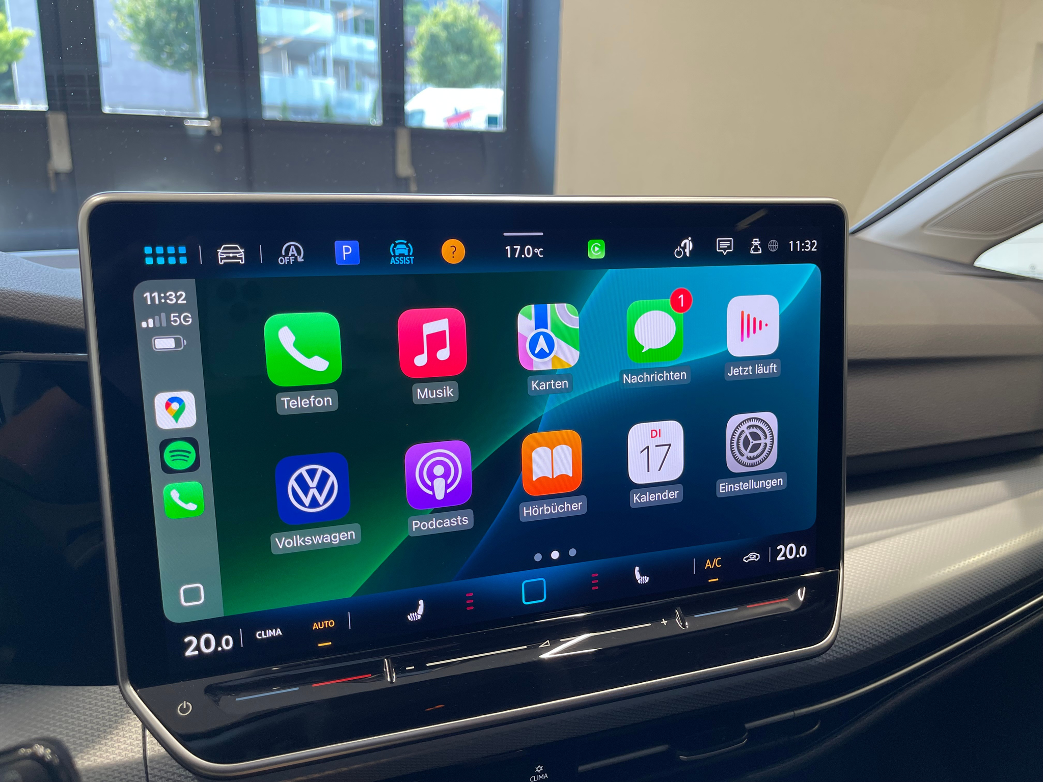 listing desktop thumbnail image 18