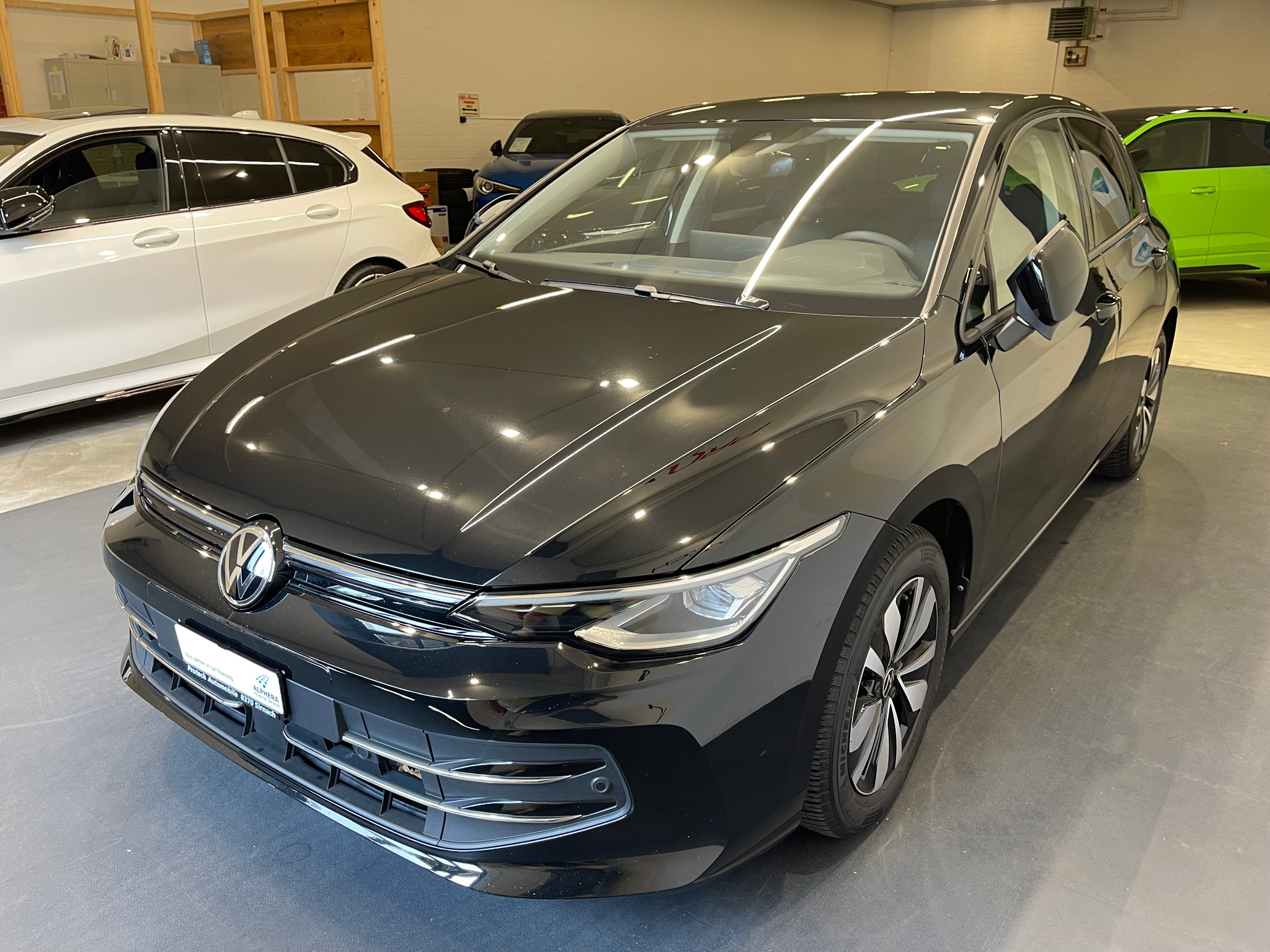 listing desktop thumbnail image 2