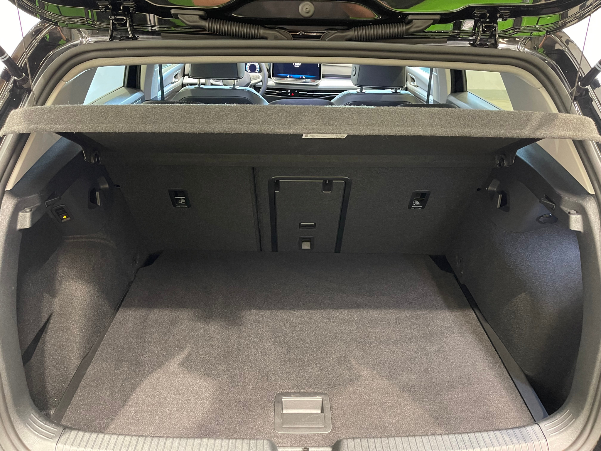 listing desktop thumbnail image 12