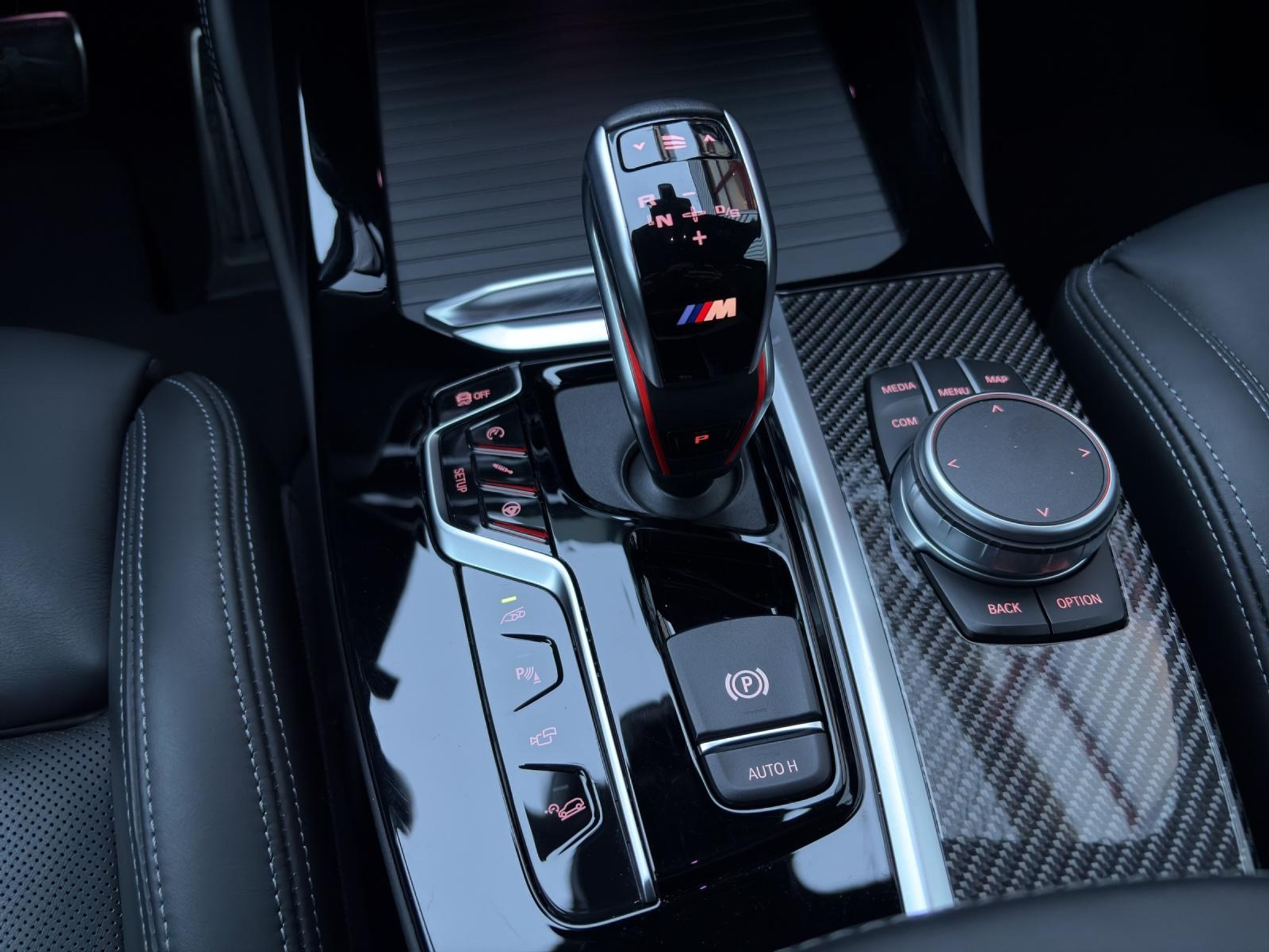 listing desktop thumbnail image 19