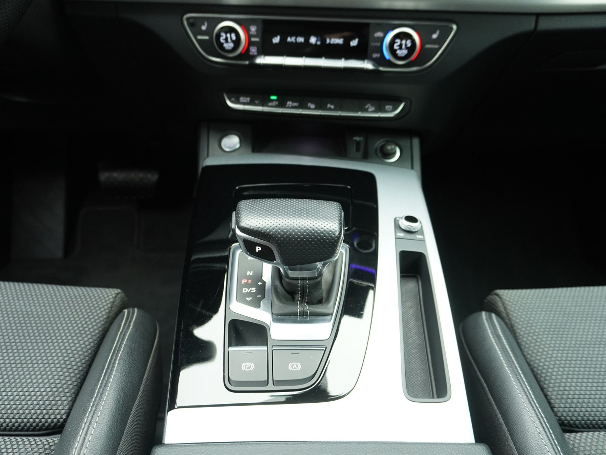 listing desktop thumbnail image 15