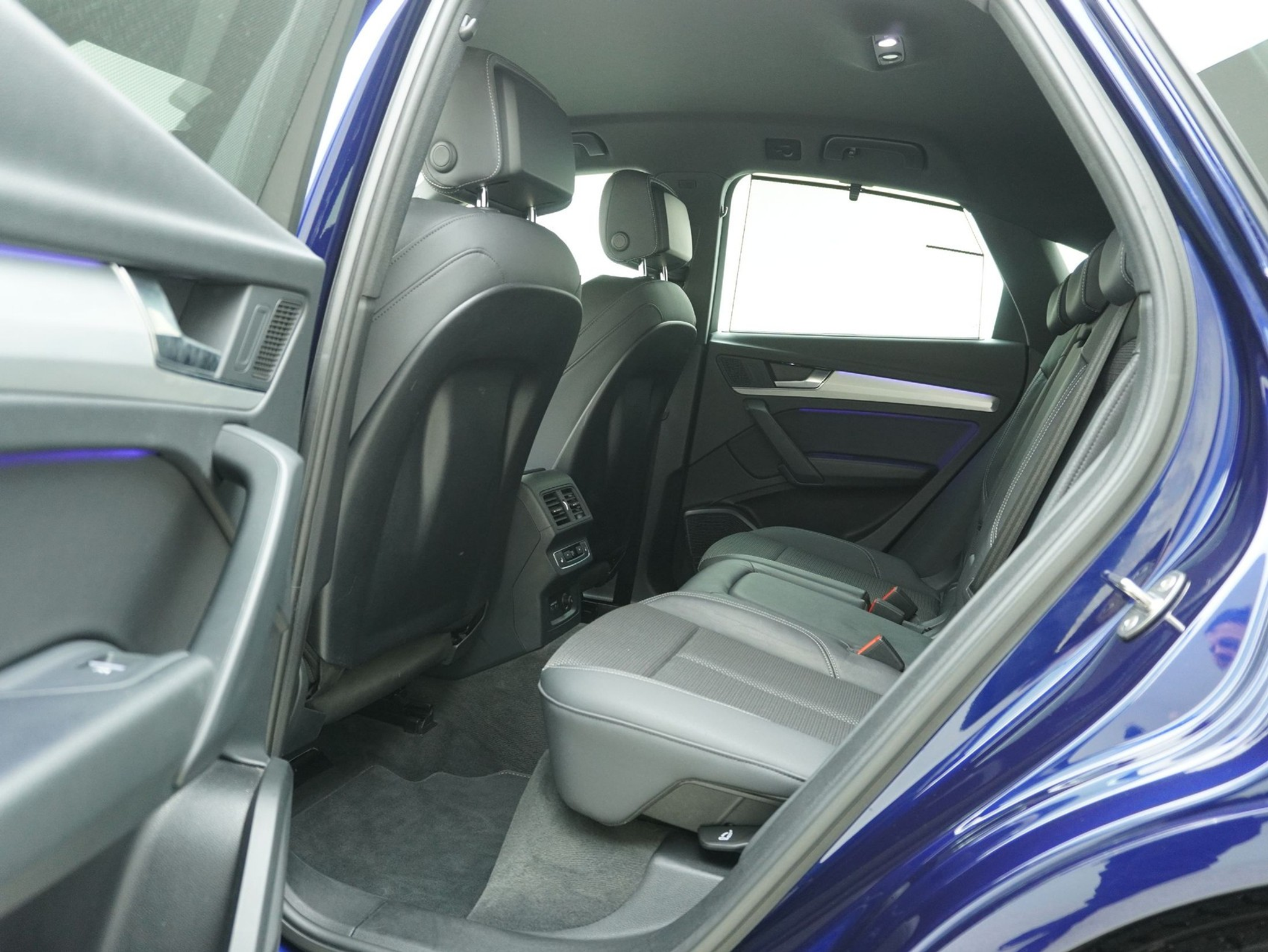 listing desktop thumbnail image 9