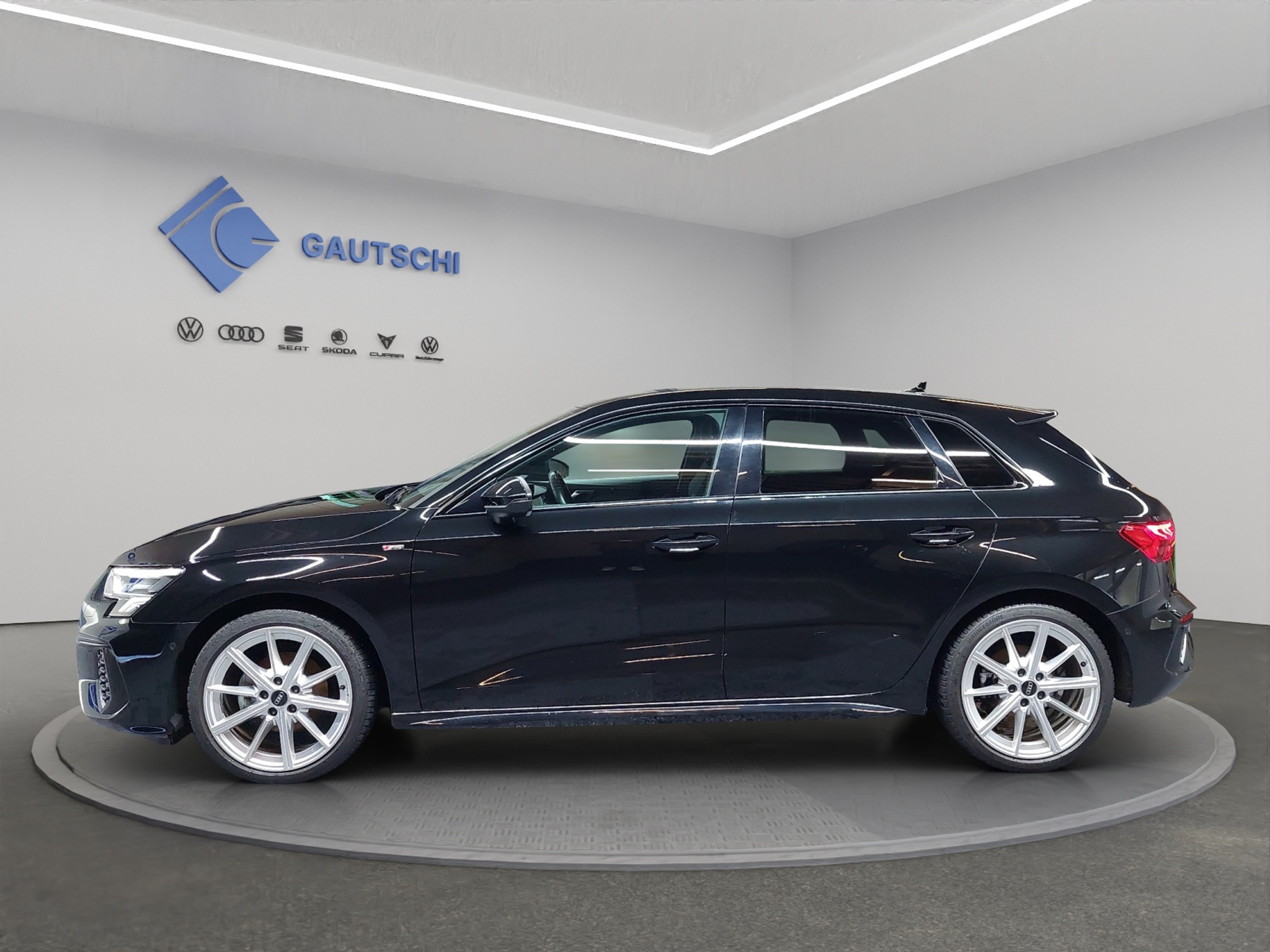 listing desktop thumbnail image 1