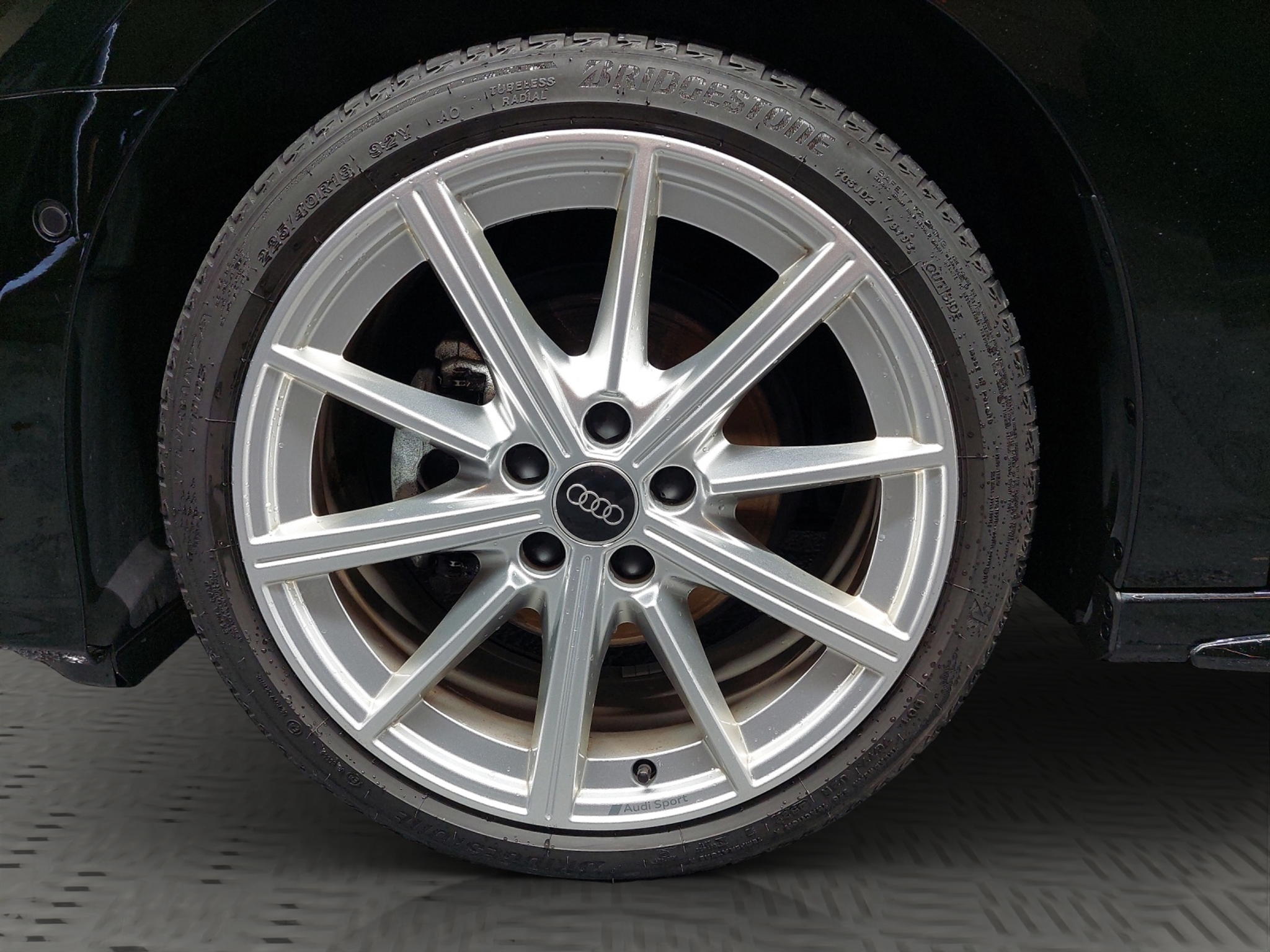 listing desktop thumbnail image 11