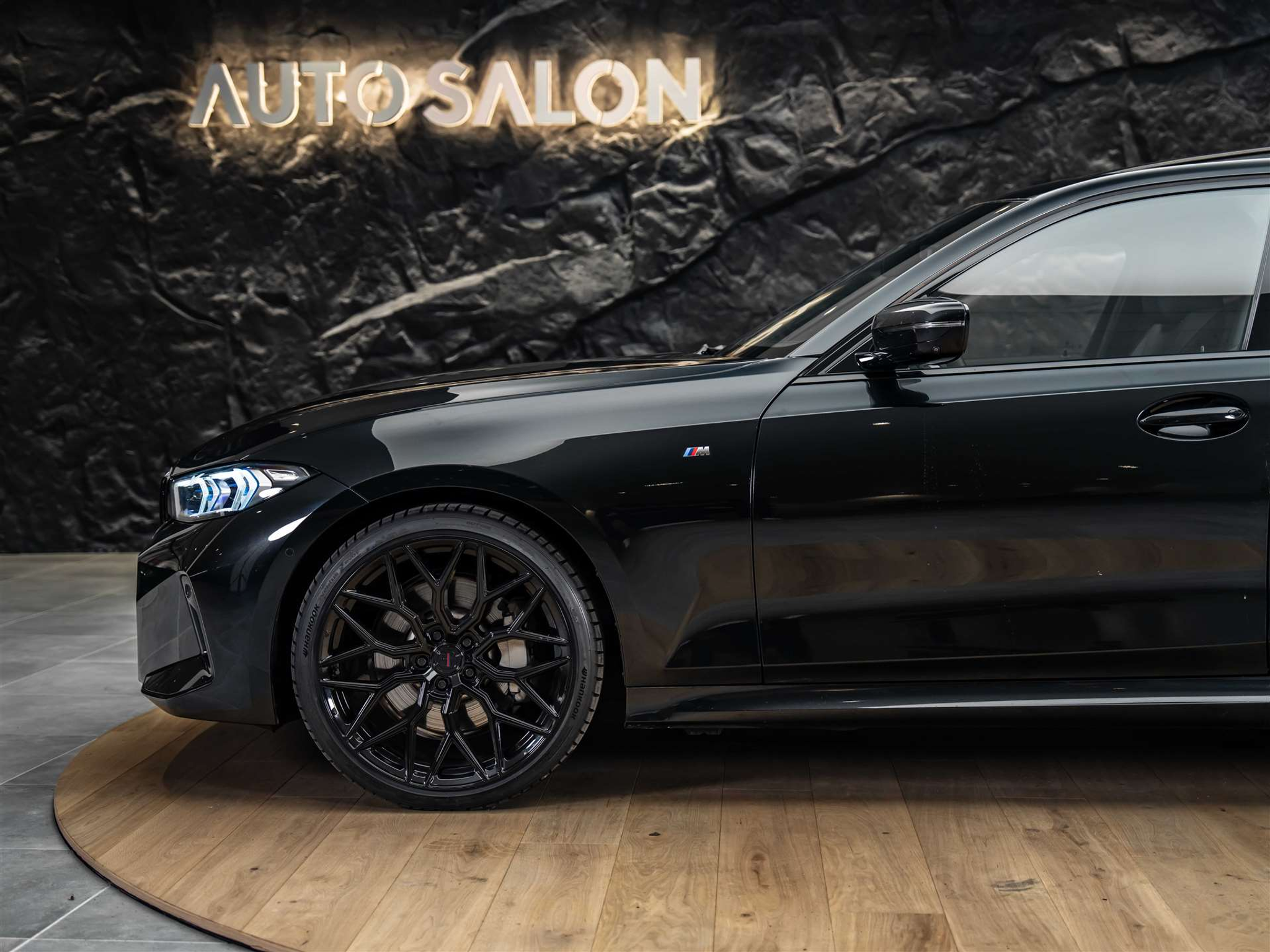 listing desktop thumbnail image 17