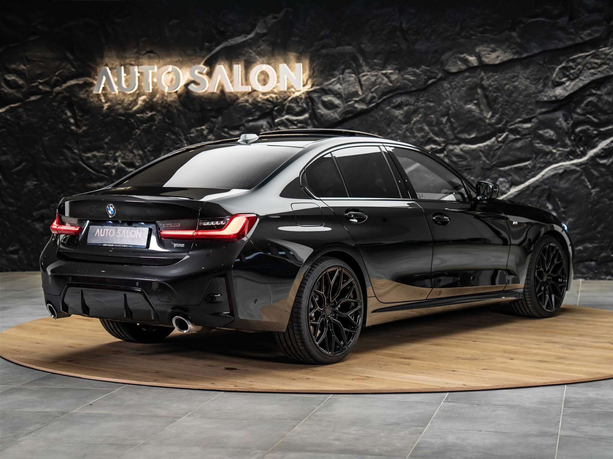 listing desktop thumbnail image 4