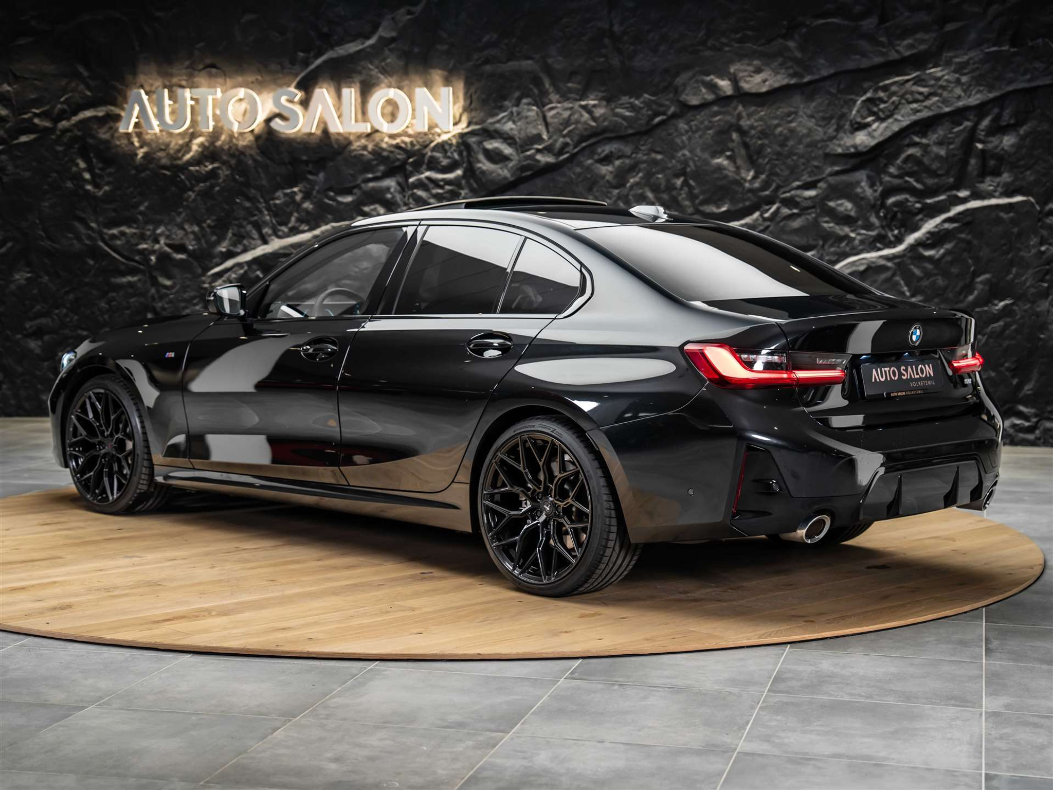 listing desktop thumbnail image 2