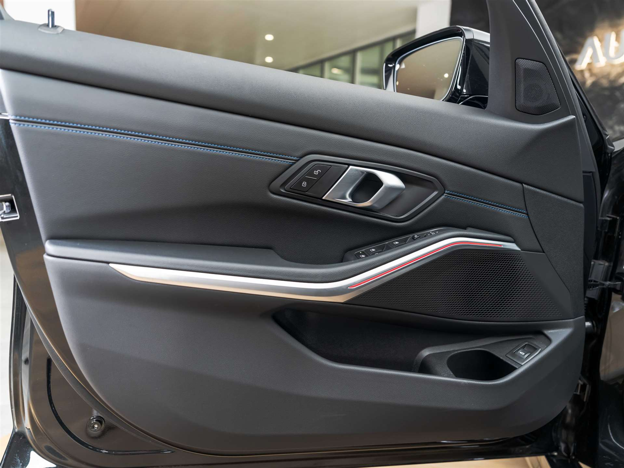 listing desktop thumbnail image 24