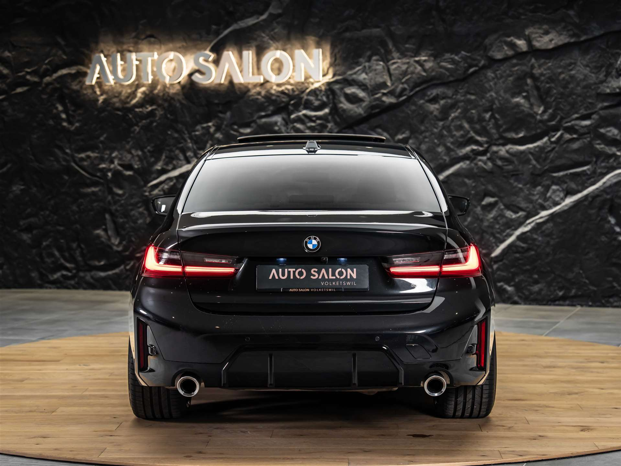 listing desktop thumbnail image 3