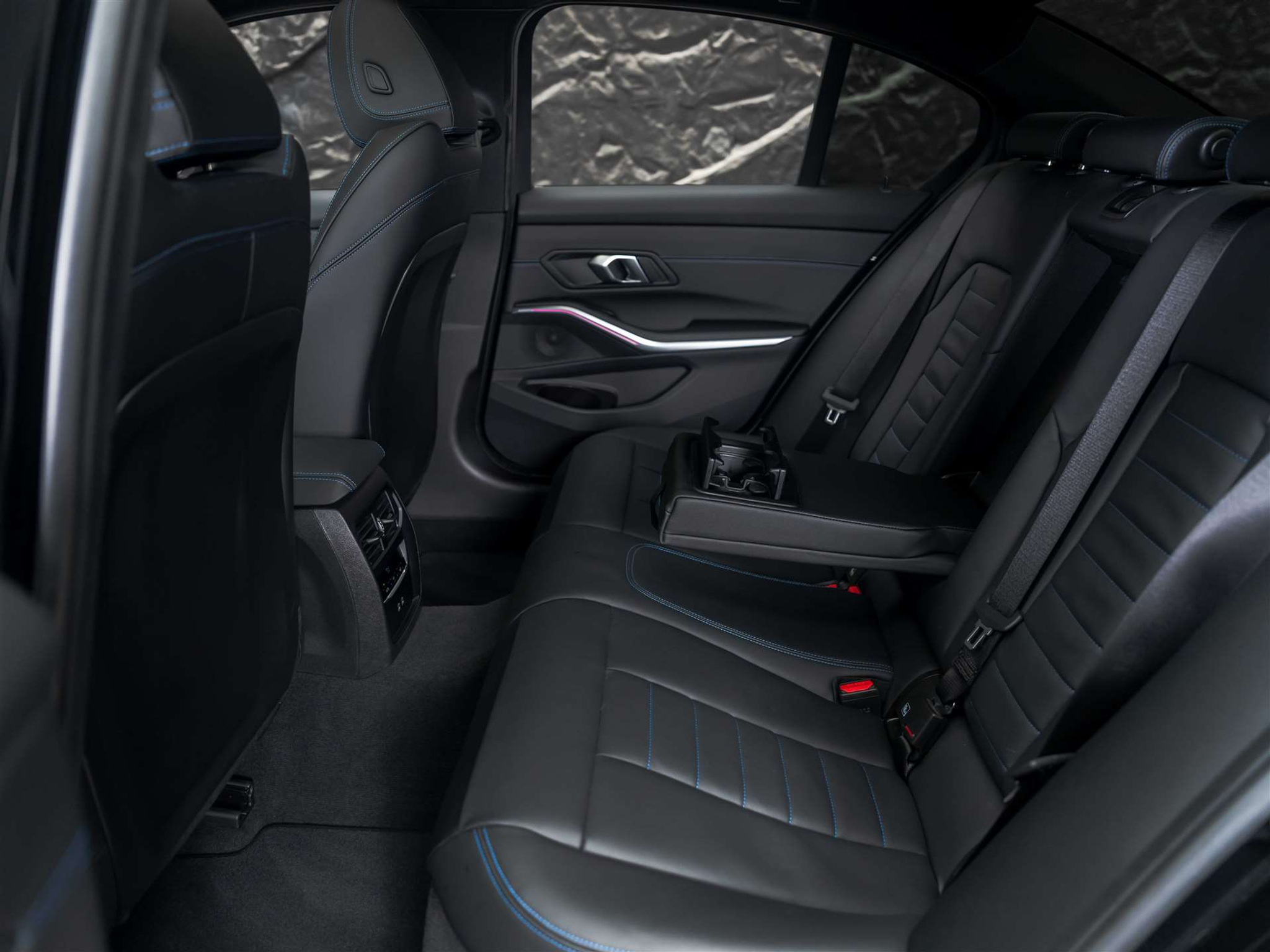 listing desktop thumbnail image 13