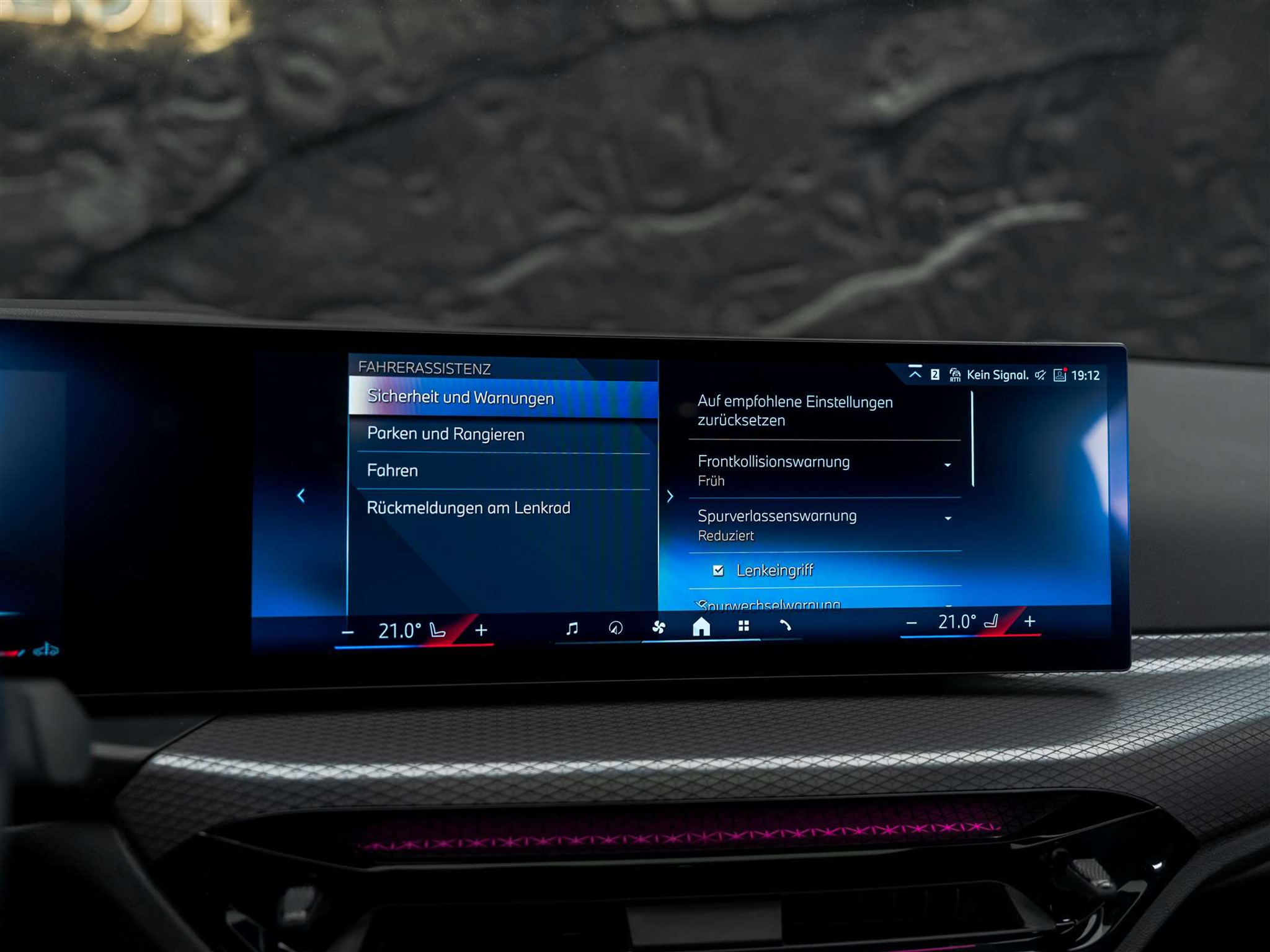 listing desktop thumbnail image 38