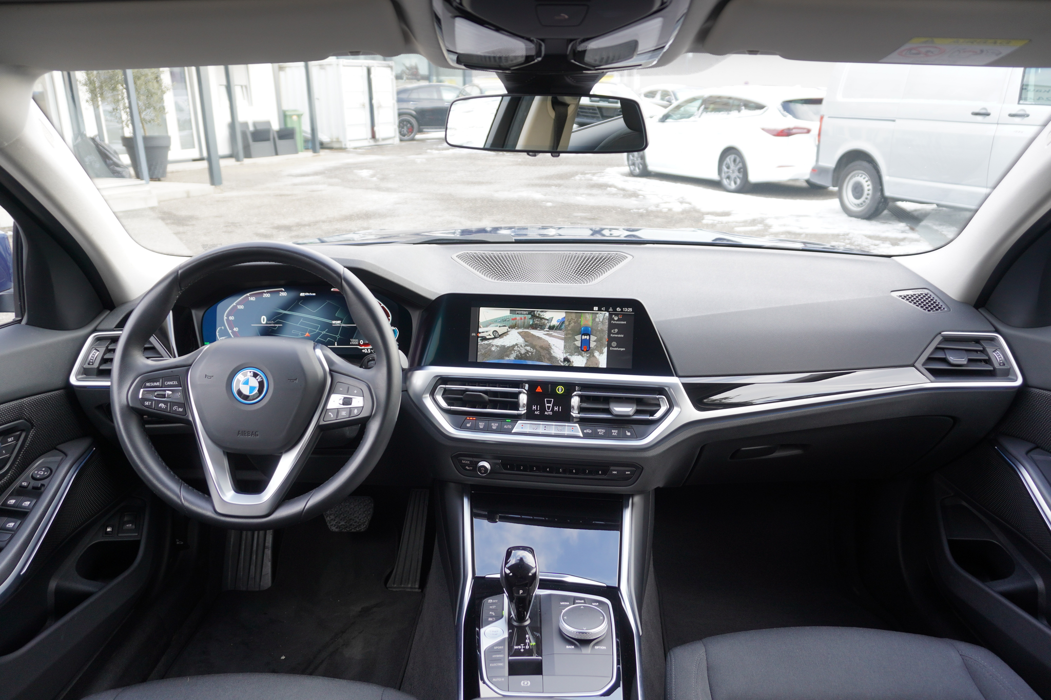 listing desktop thumbnail image 15