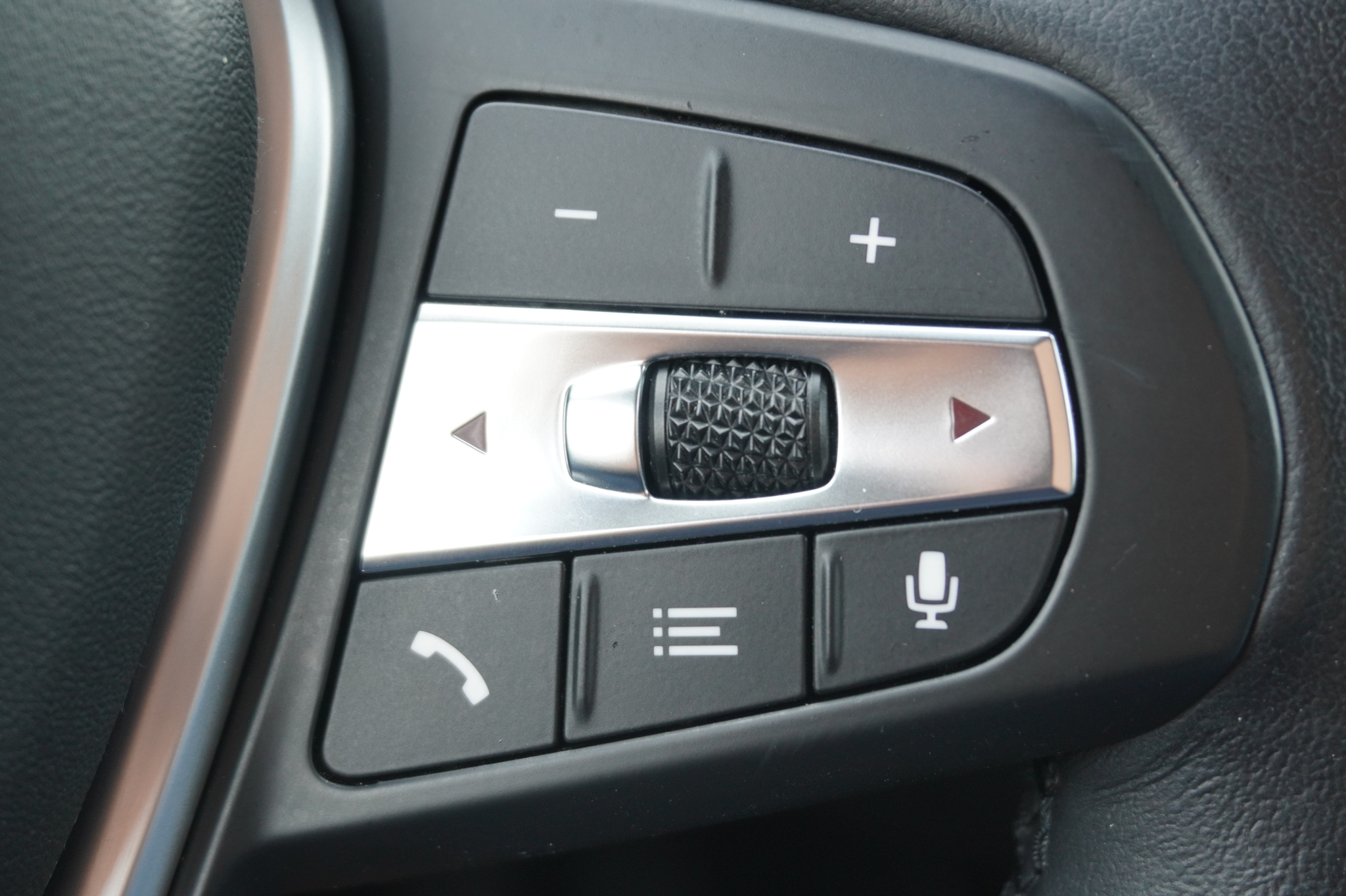 listing desktop thumbnail image 23