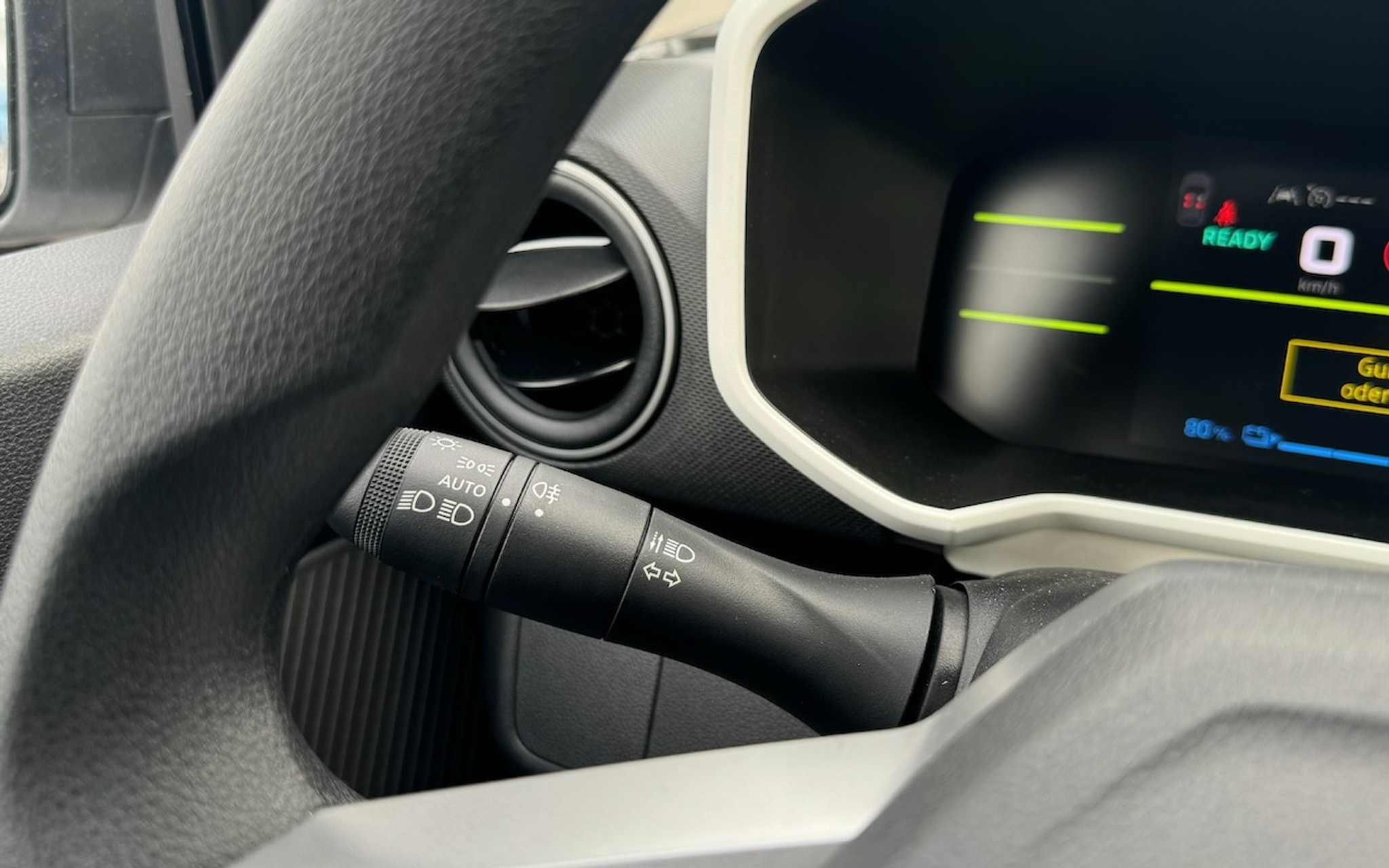 listing desktop thumbnail image 17