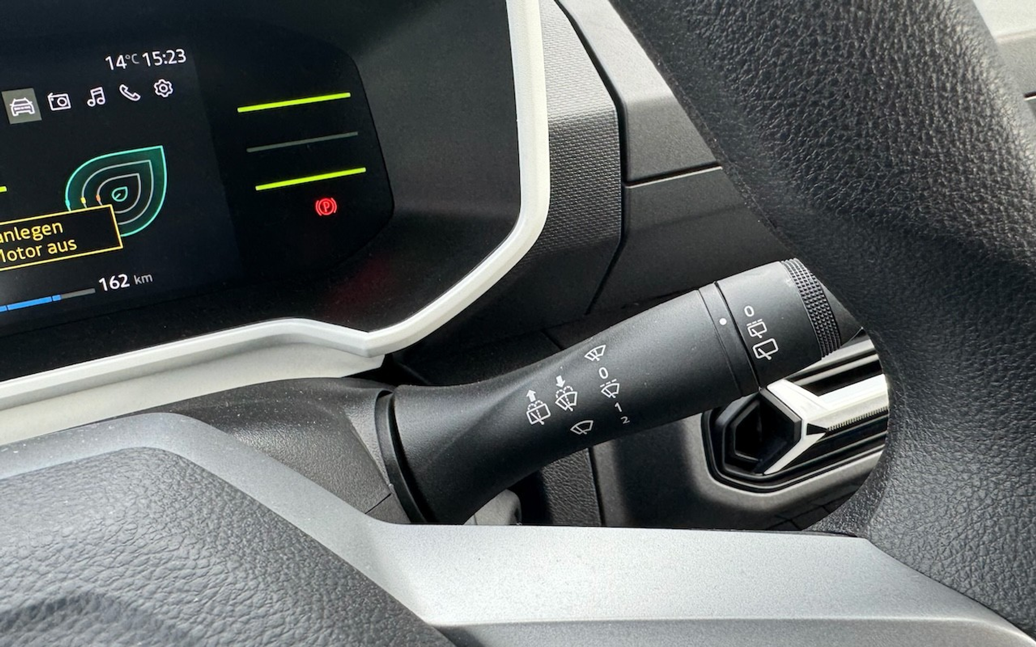 listing desktop thumbnail image 18