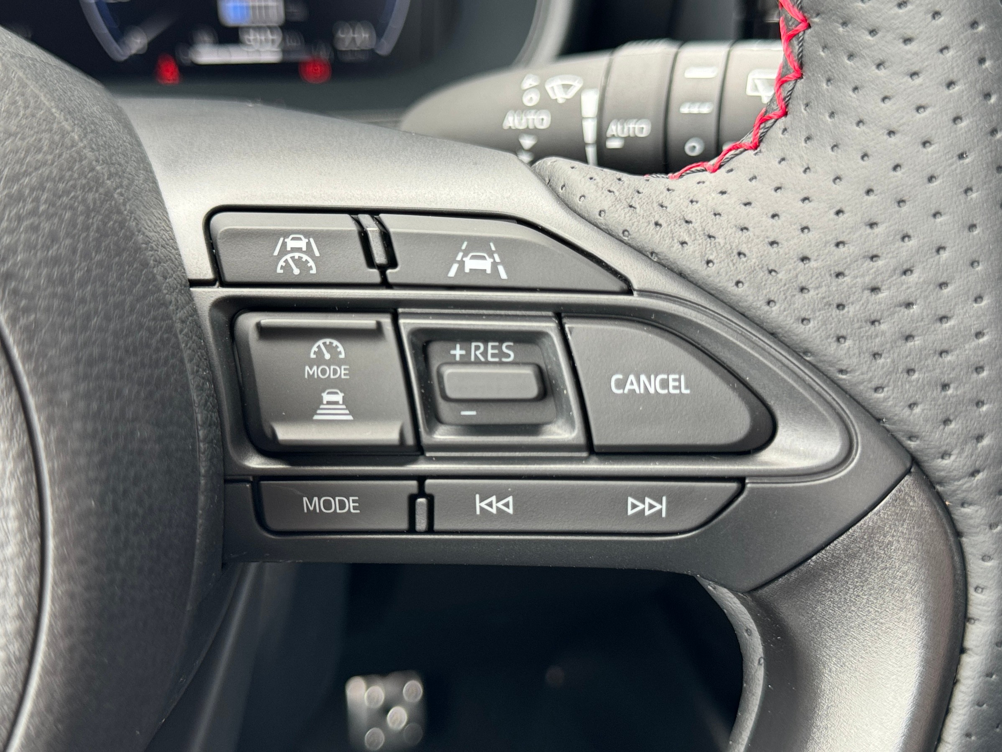 listing desktop thumbnail image 17