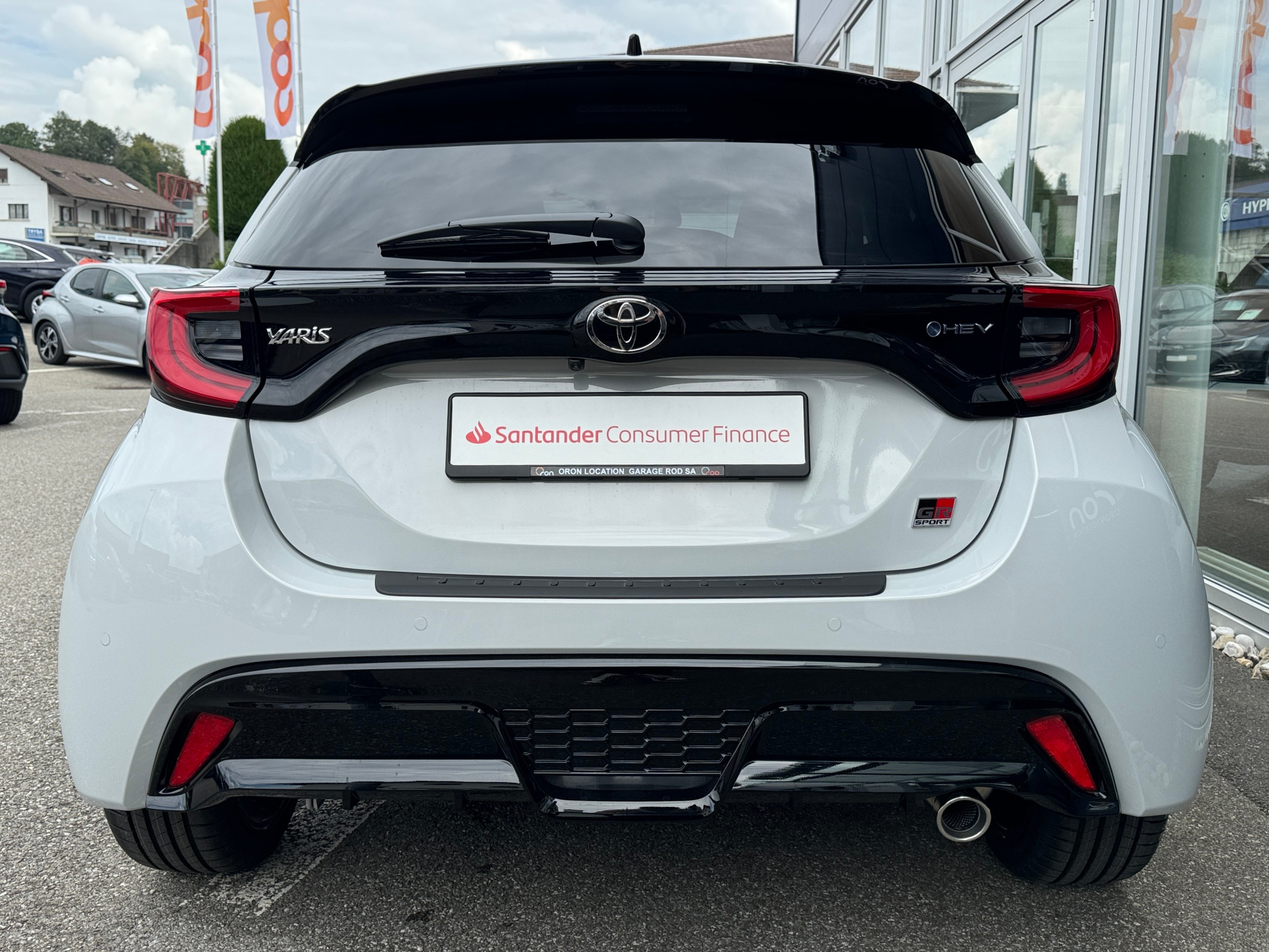 listing desktop thumbnail image 7