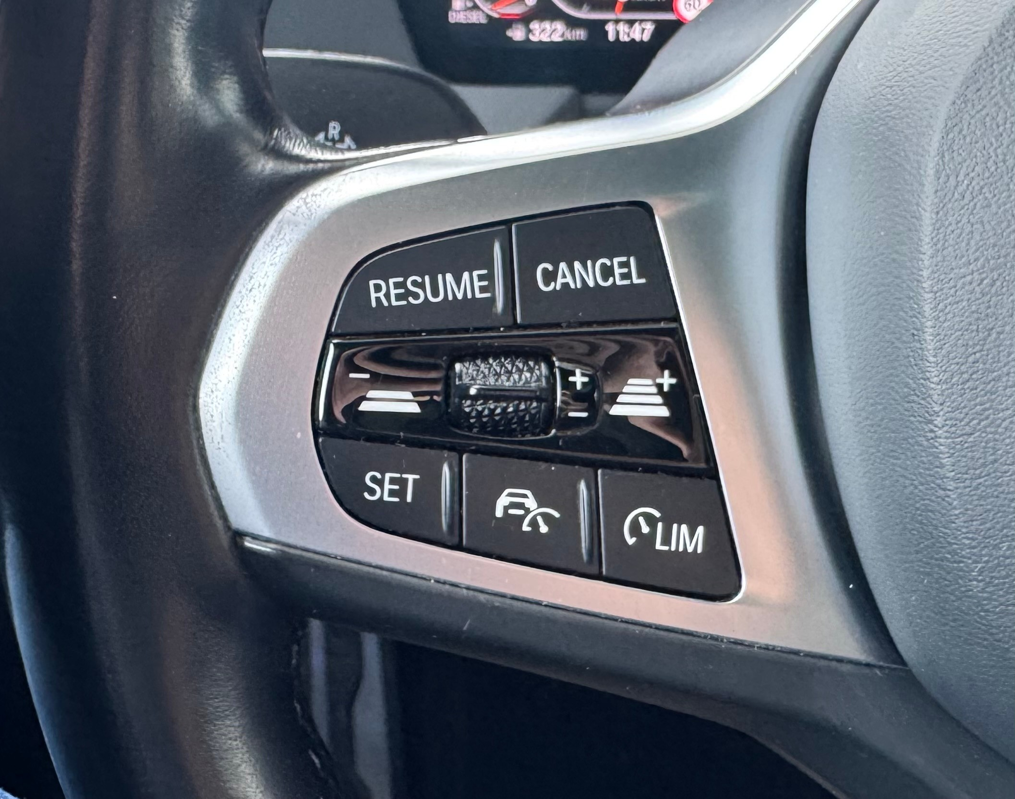 listing desktop thumbnail image 15