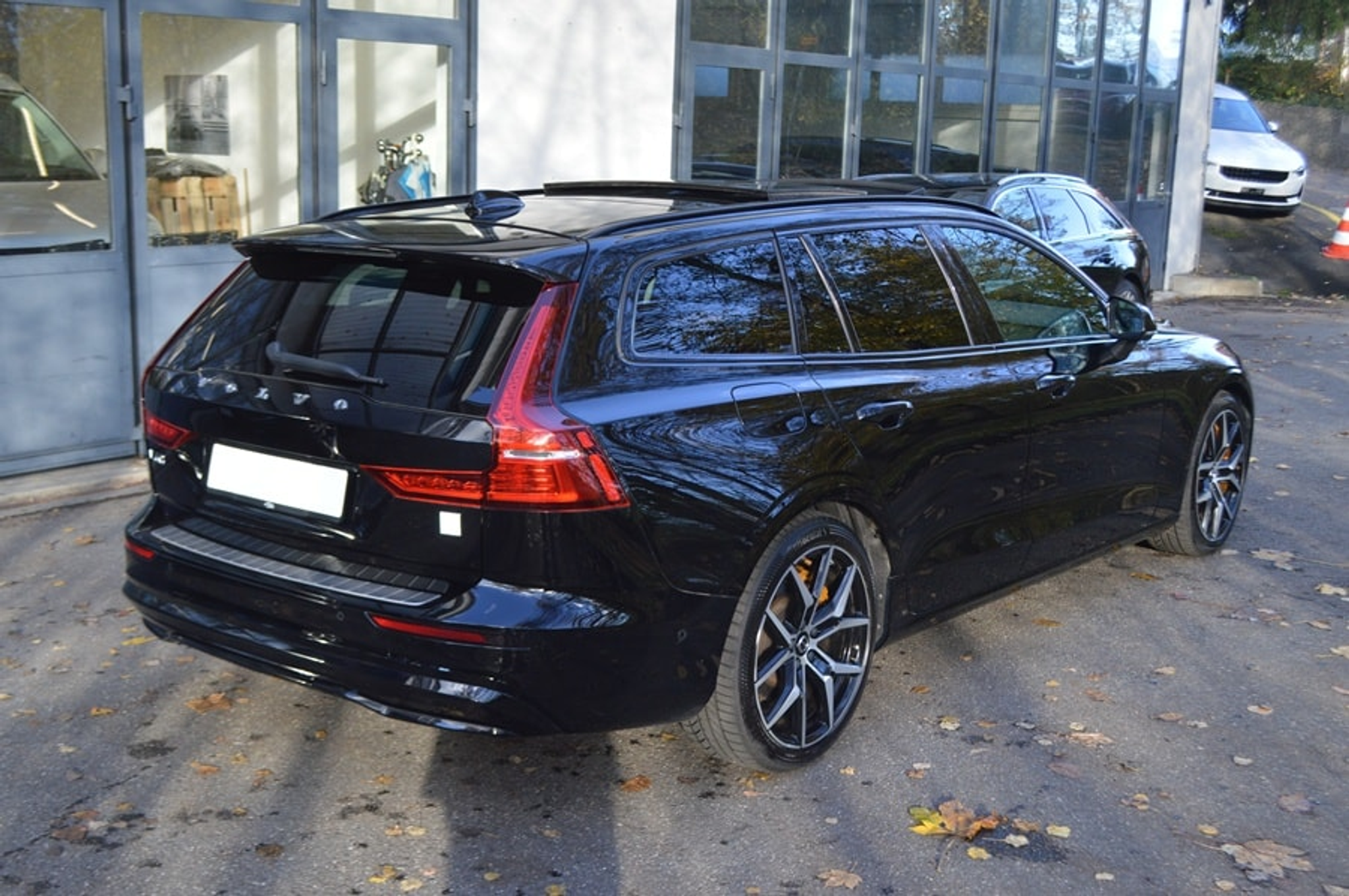 listing desktop thumbnail image 14