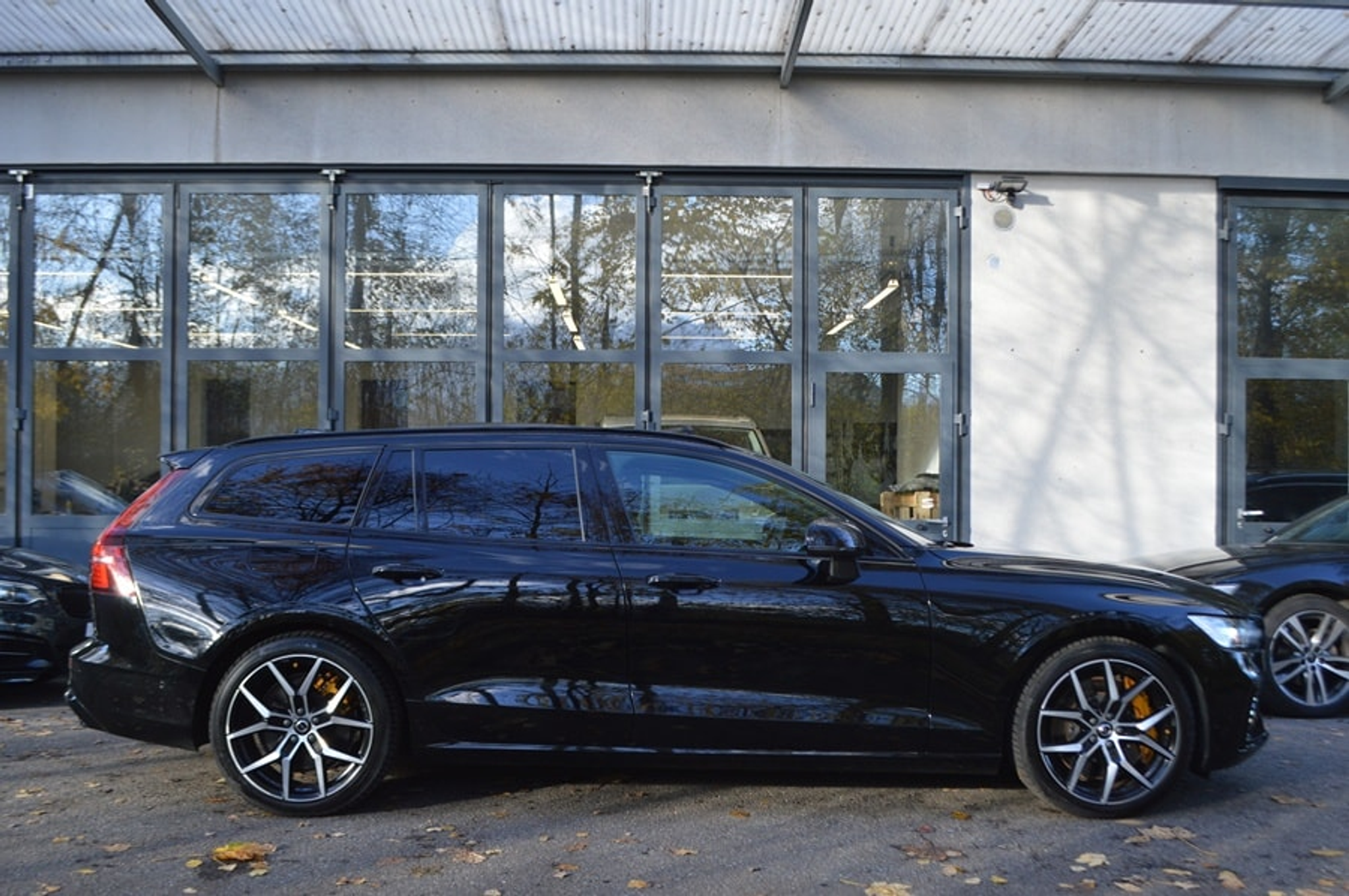 listing desktop thumbnail image 13