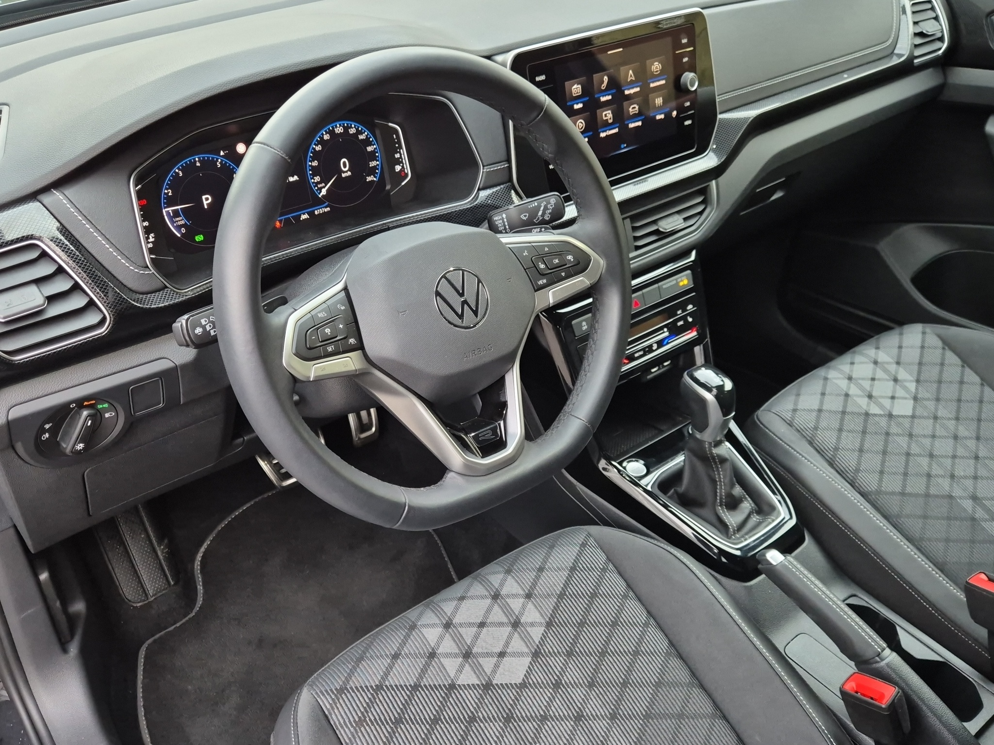 listing desktop thumbnail image 9