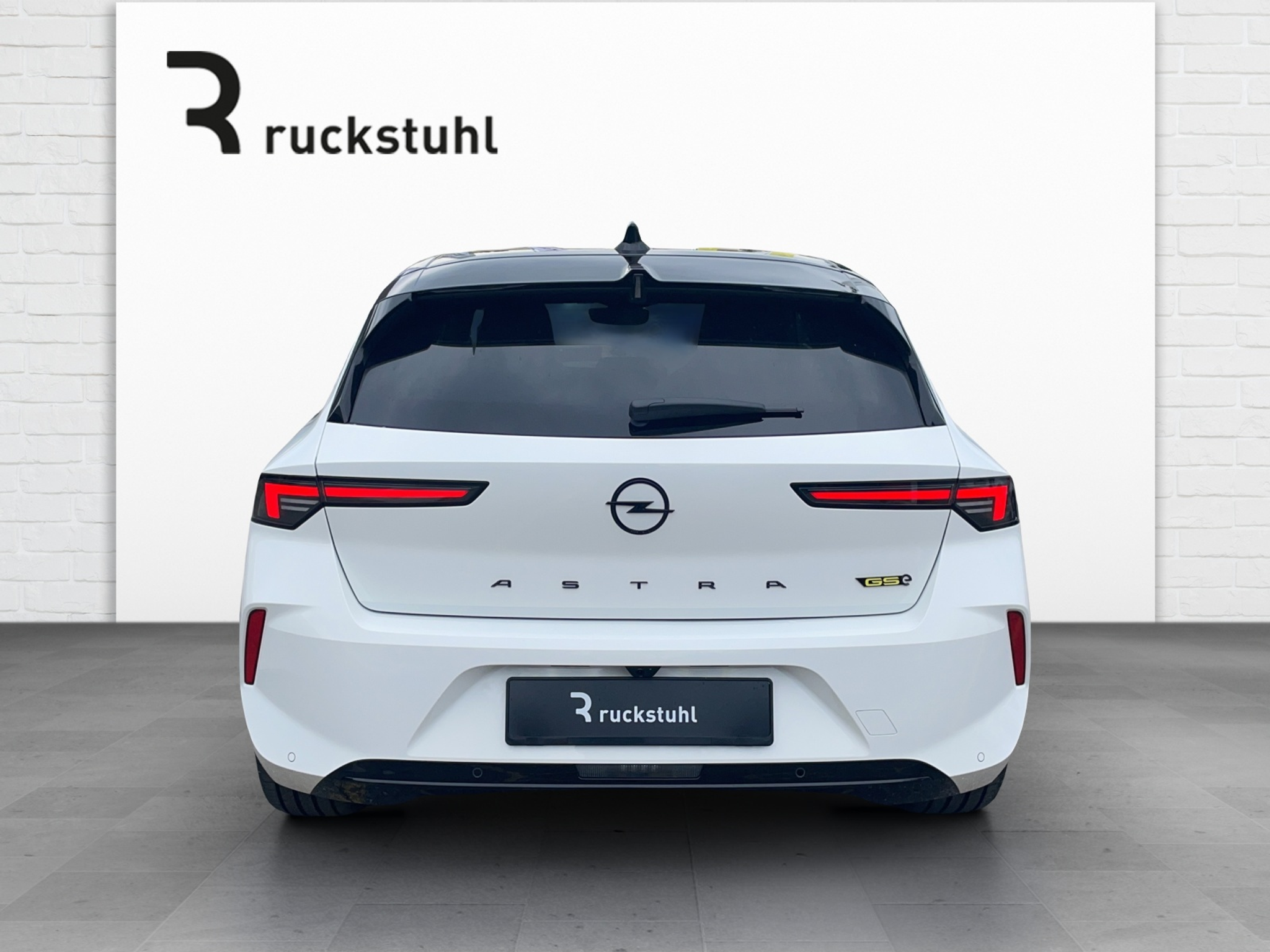 listing desktop thumbnail image 4