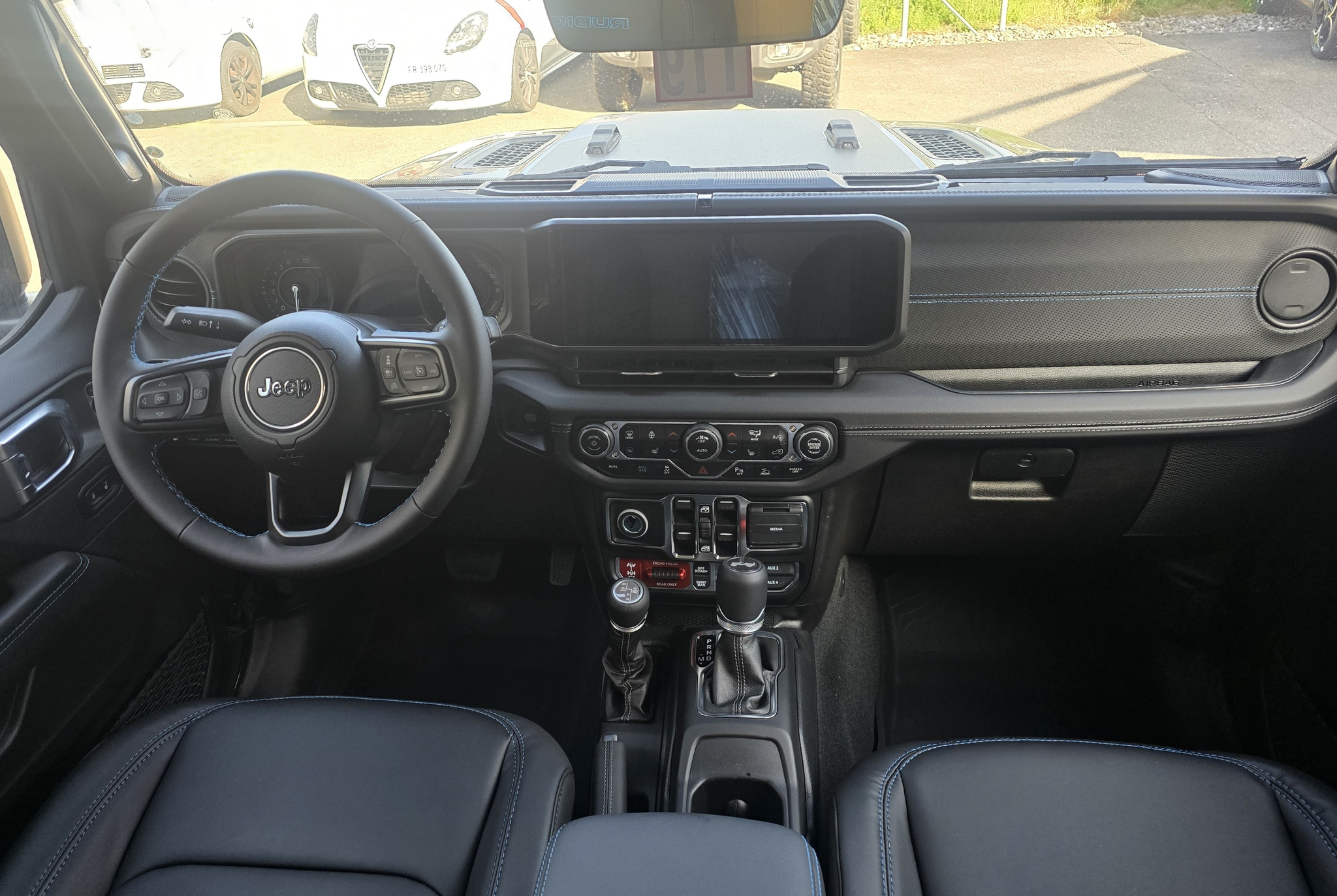 listing desktop thumbnail image 7