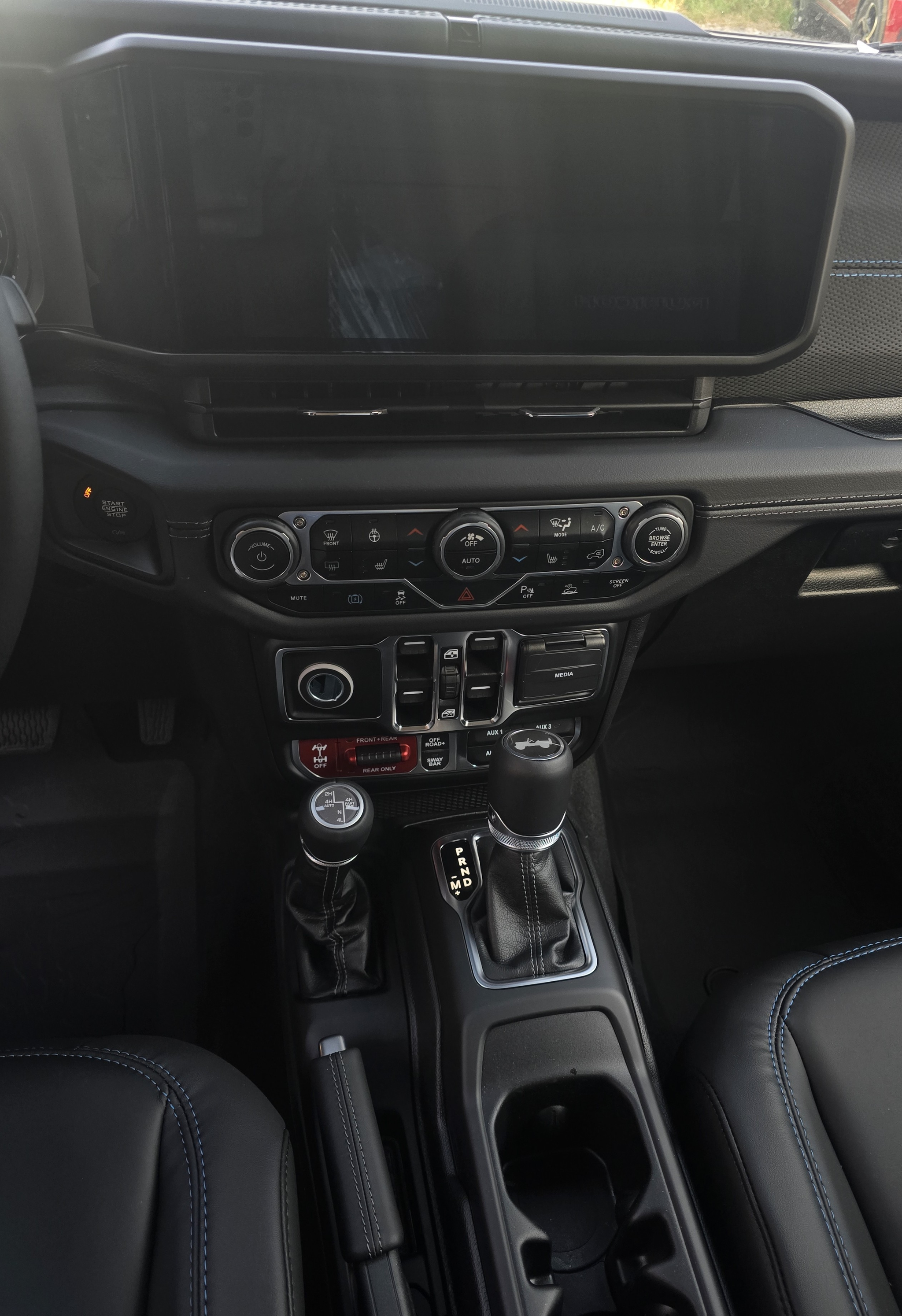 listing desktop thumbnail image 8