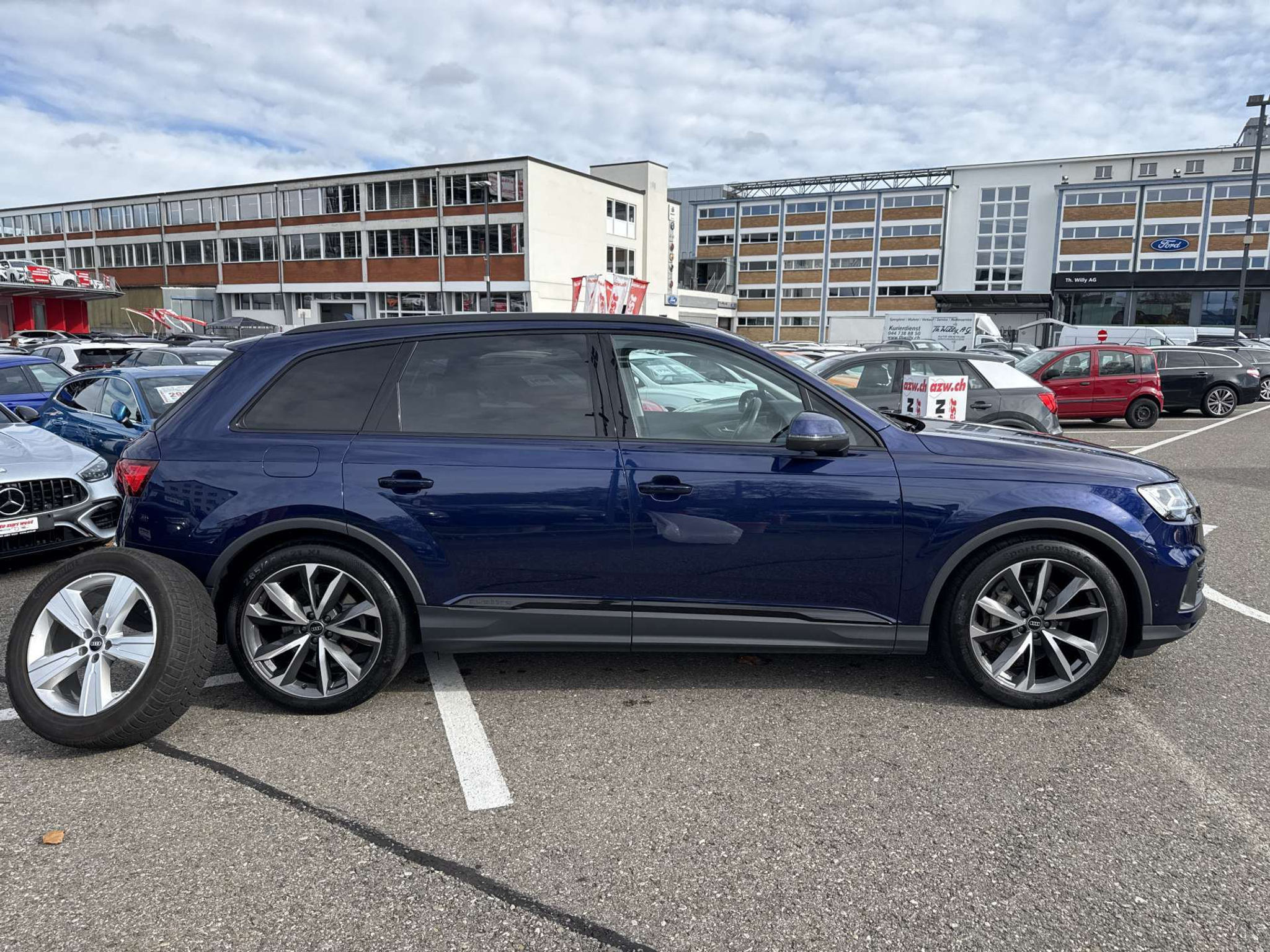 listing desktop thumbnail image 10