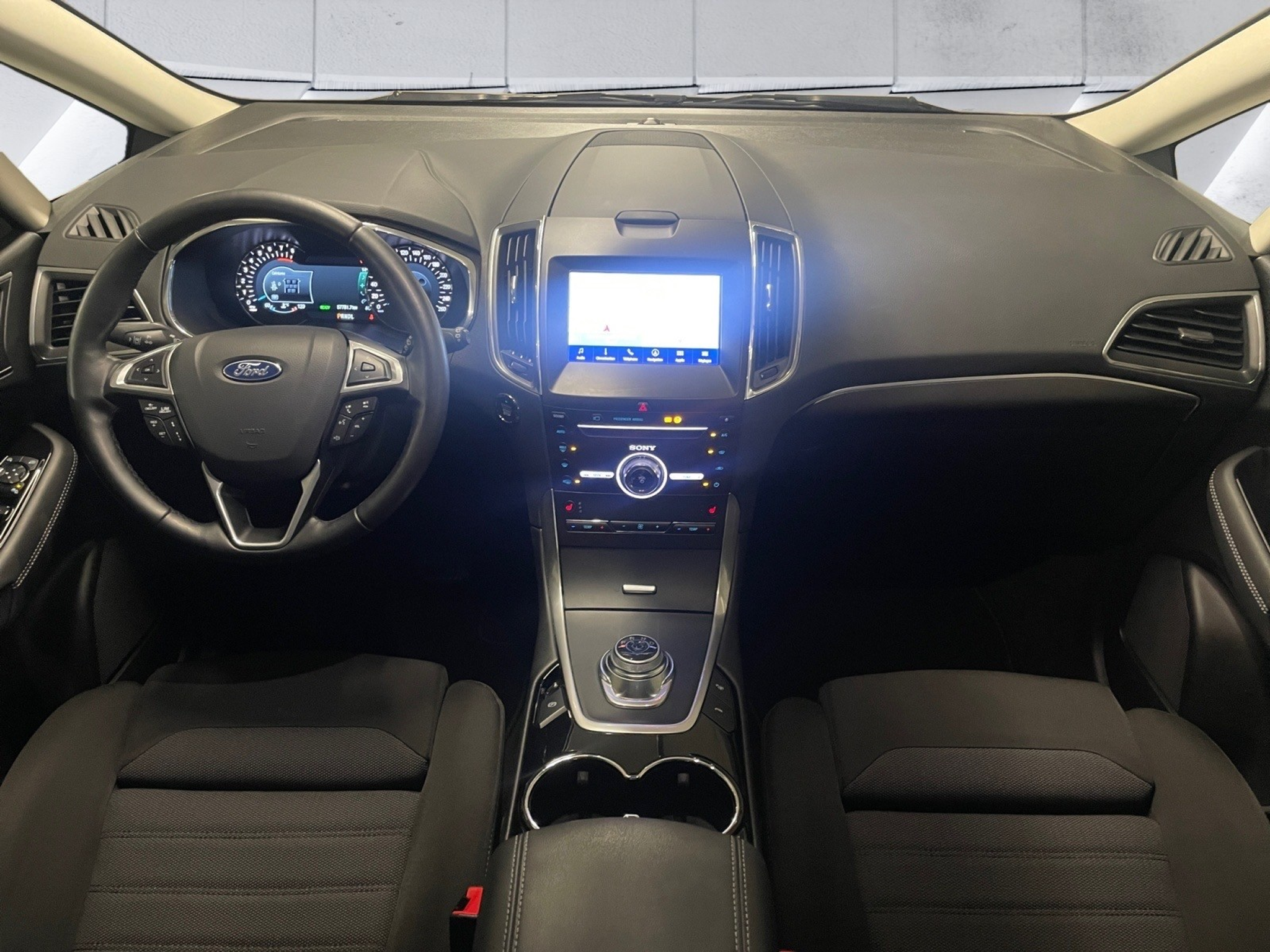 listing desktop thumbnail image 9