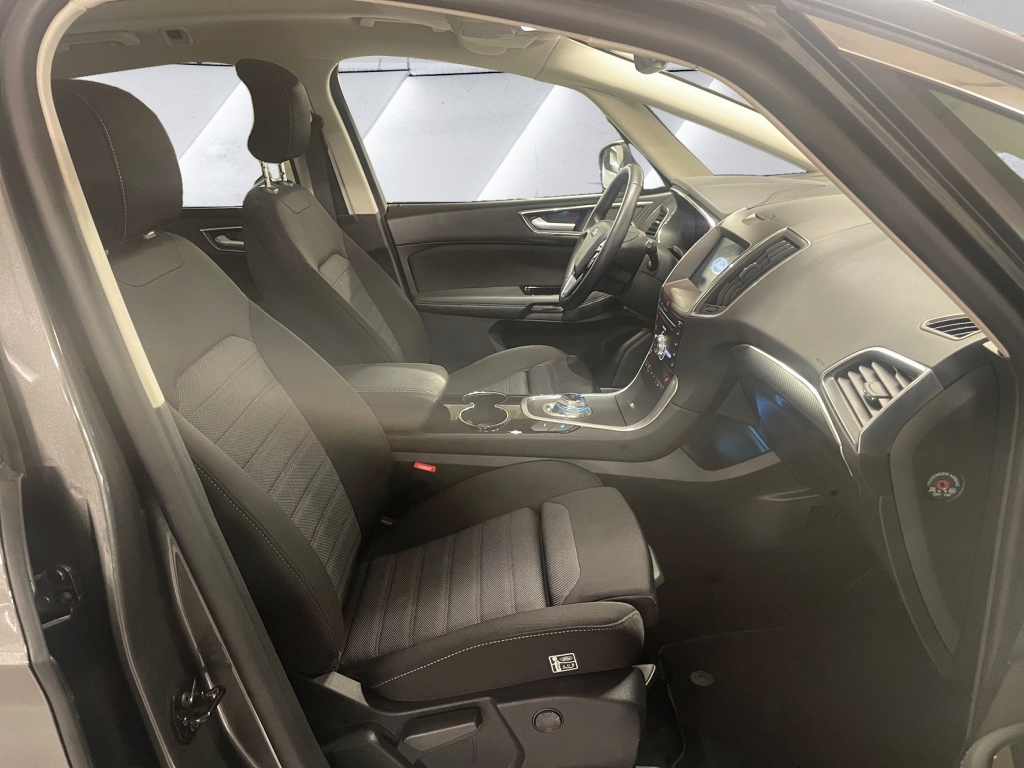 listing desktop thumbnail image 13