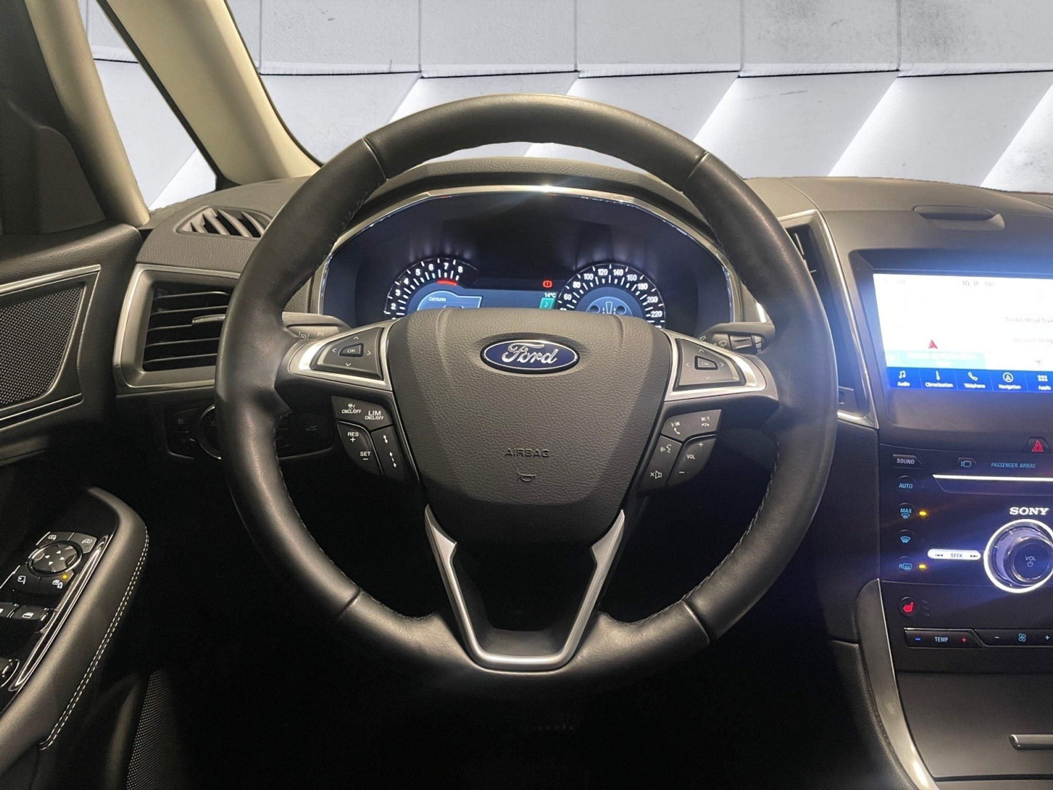 listing desktop thumbnail image 11