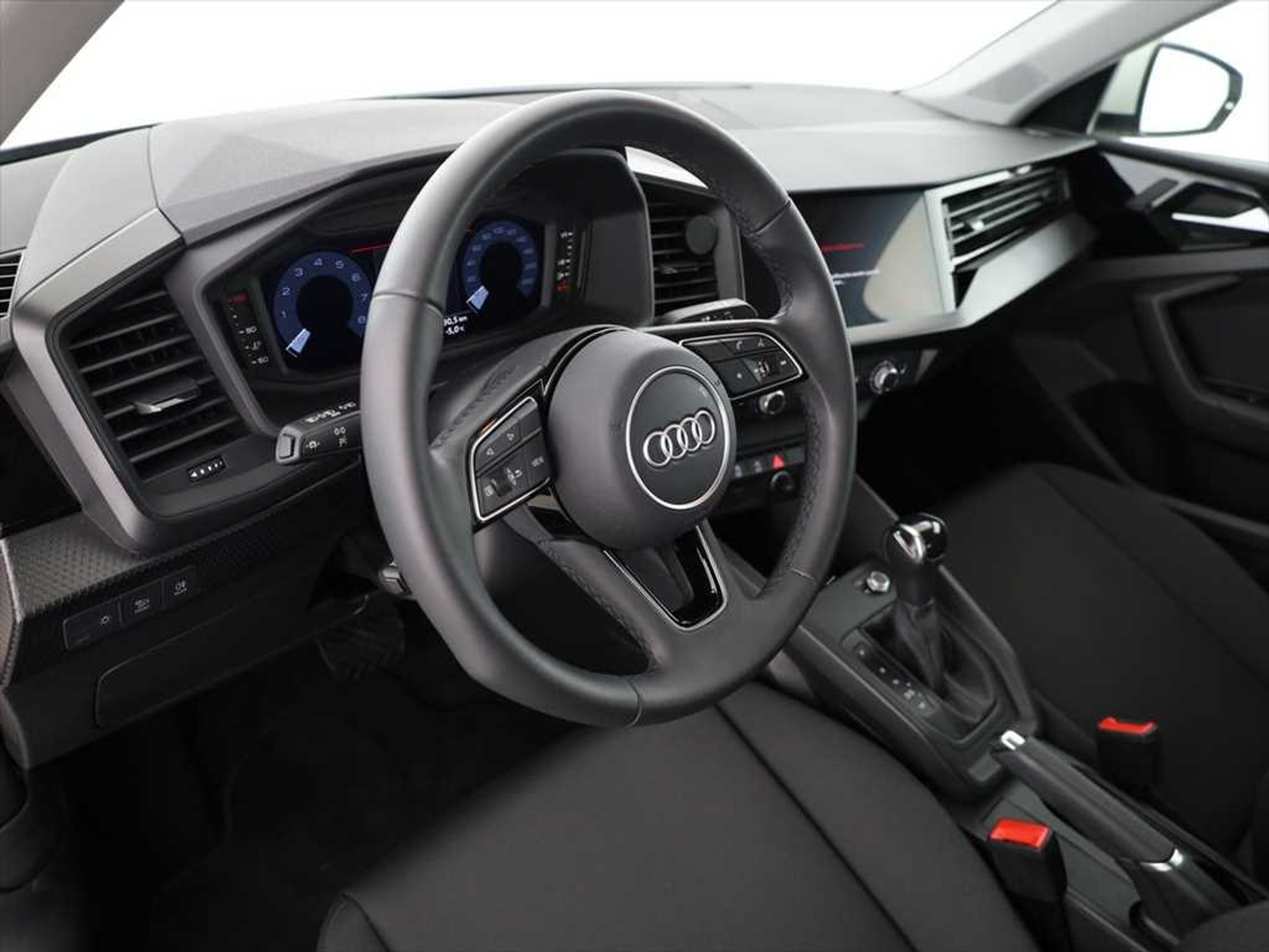 listing desktop thumbnail image 7