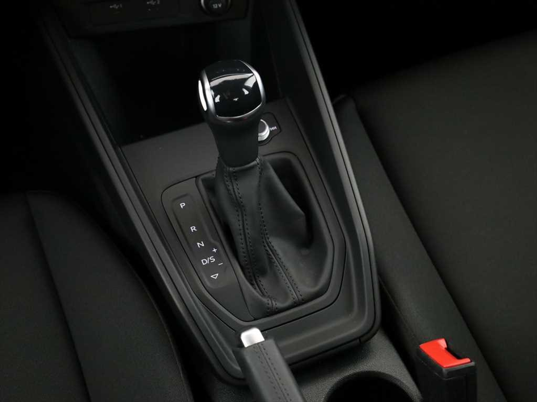 listing desktop thumbnail image 10